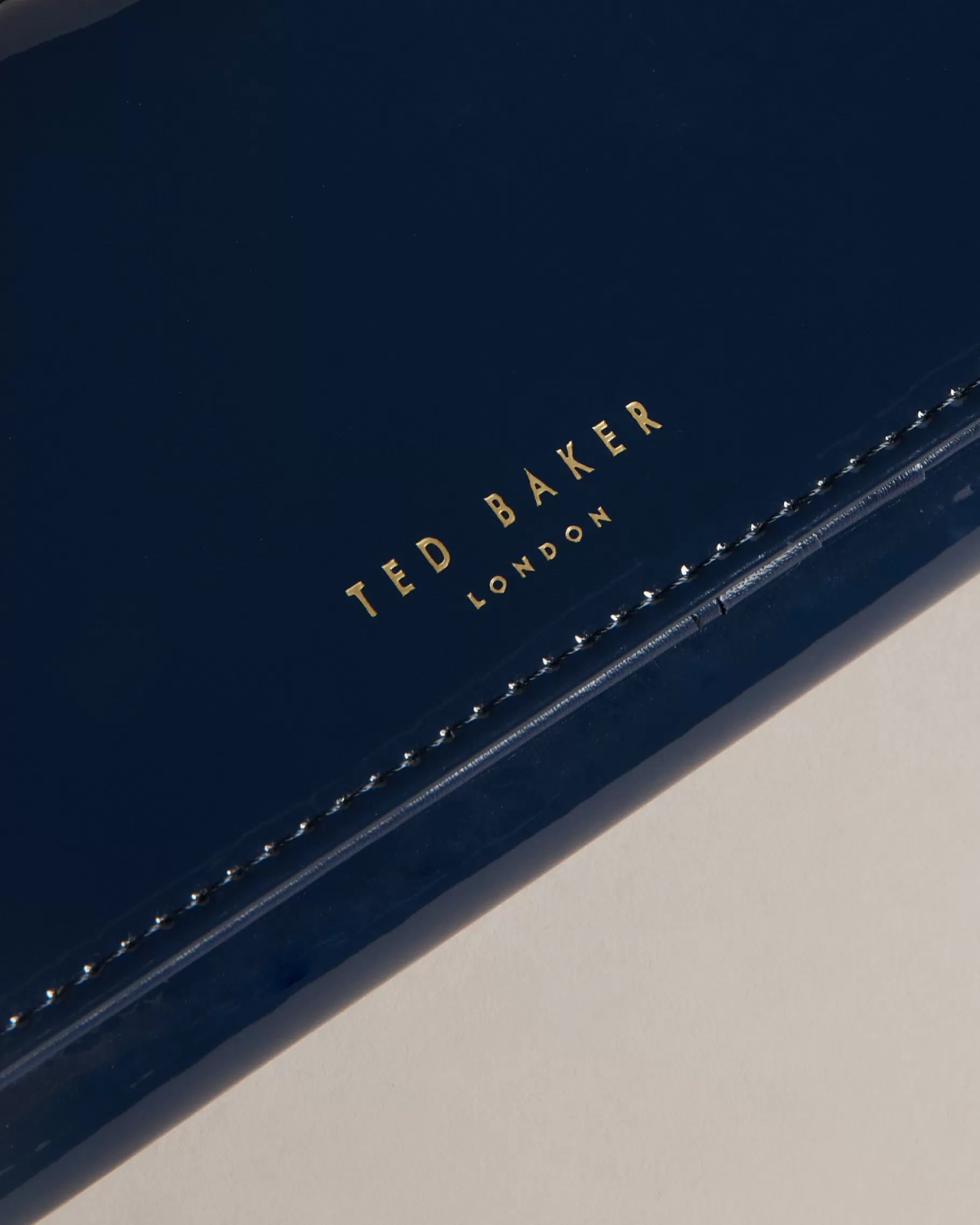Aleshas-Ted Baker Outlet