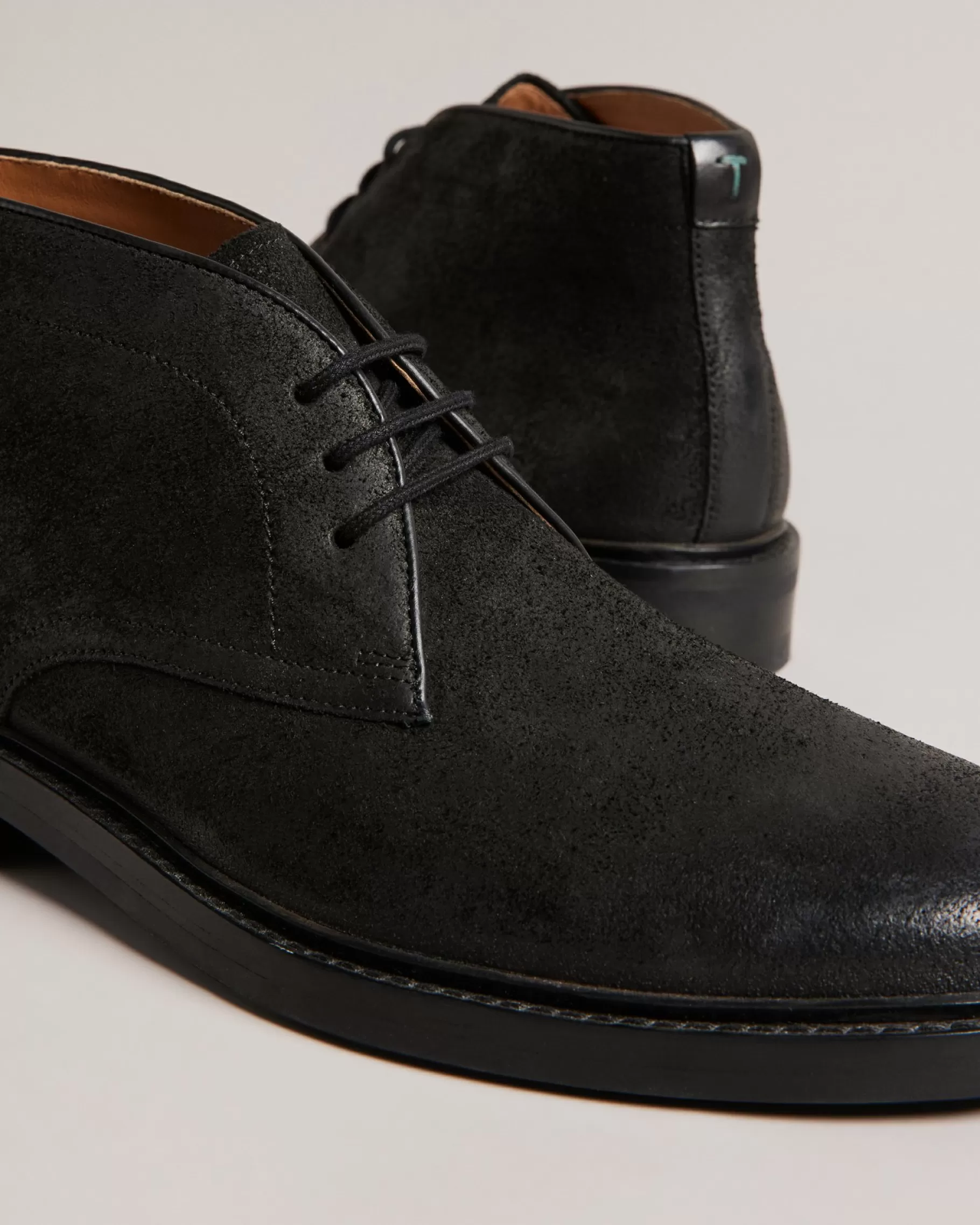 Anddrew-Ted Baker Hot