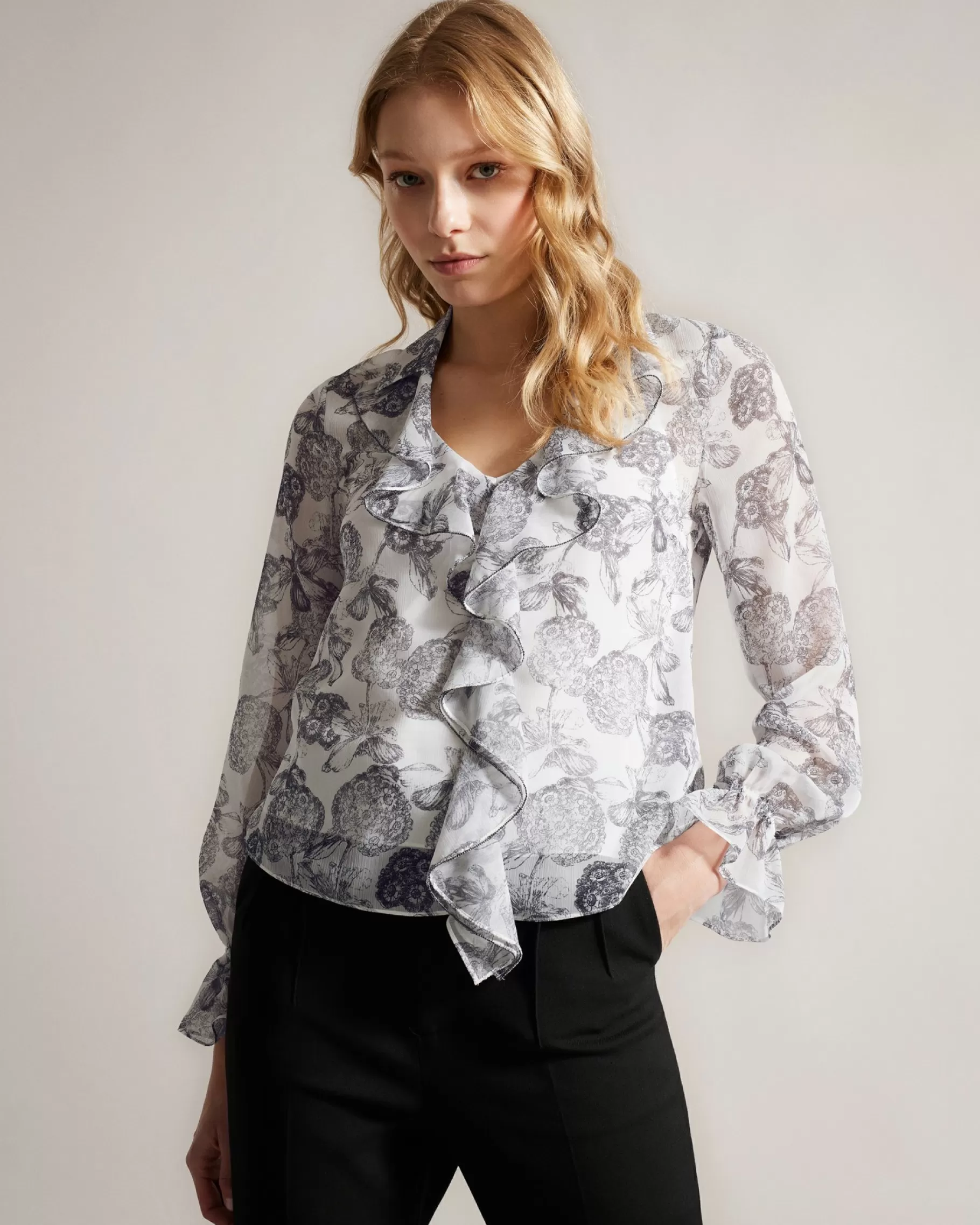 Anniye-Ted Baker Fashion