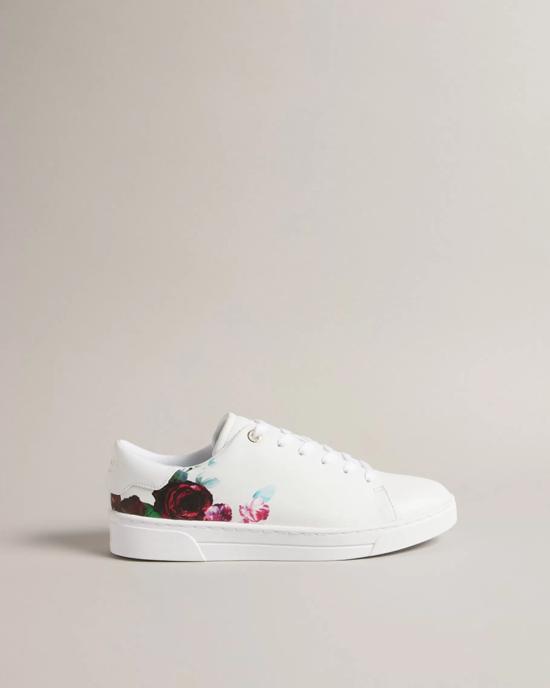 Artile-Ted Baker New