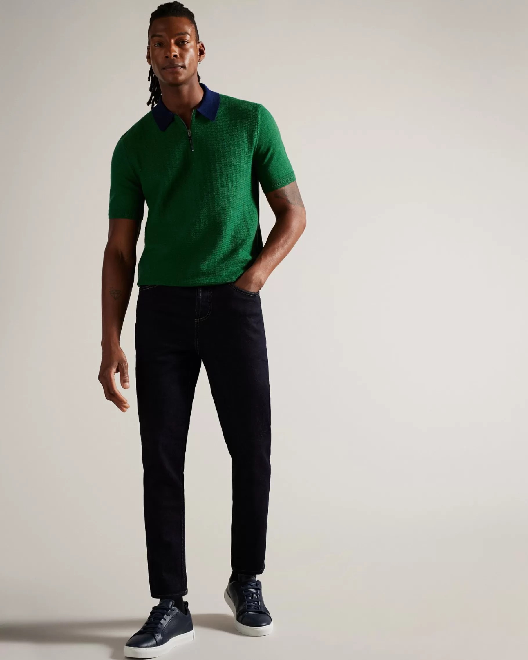 Arwik-Ted Baker Hot