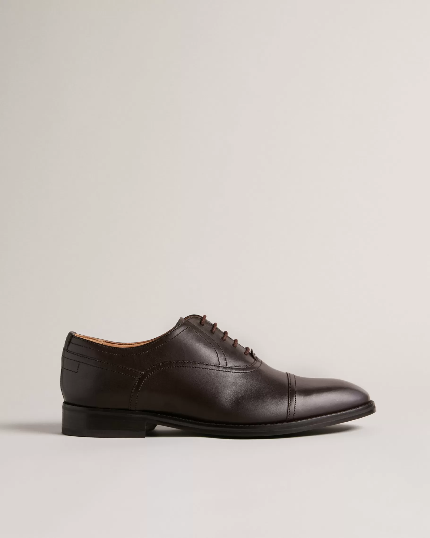 Carlen-Ted Baker Hot