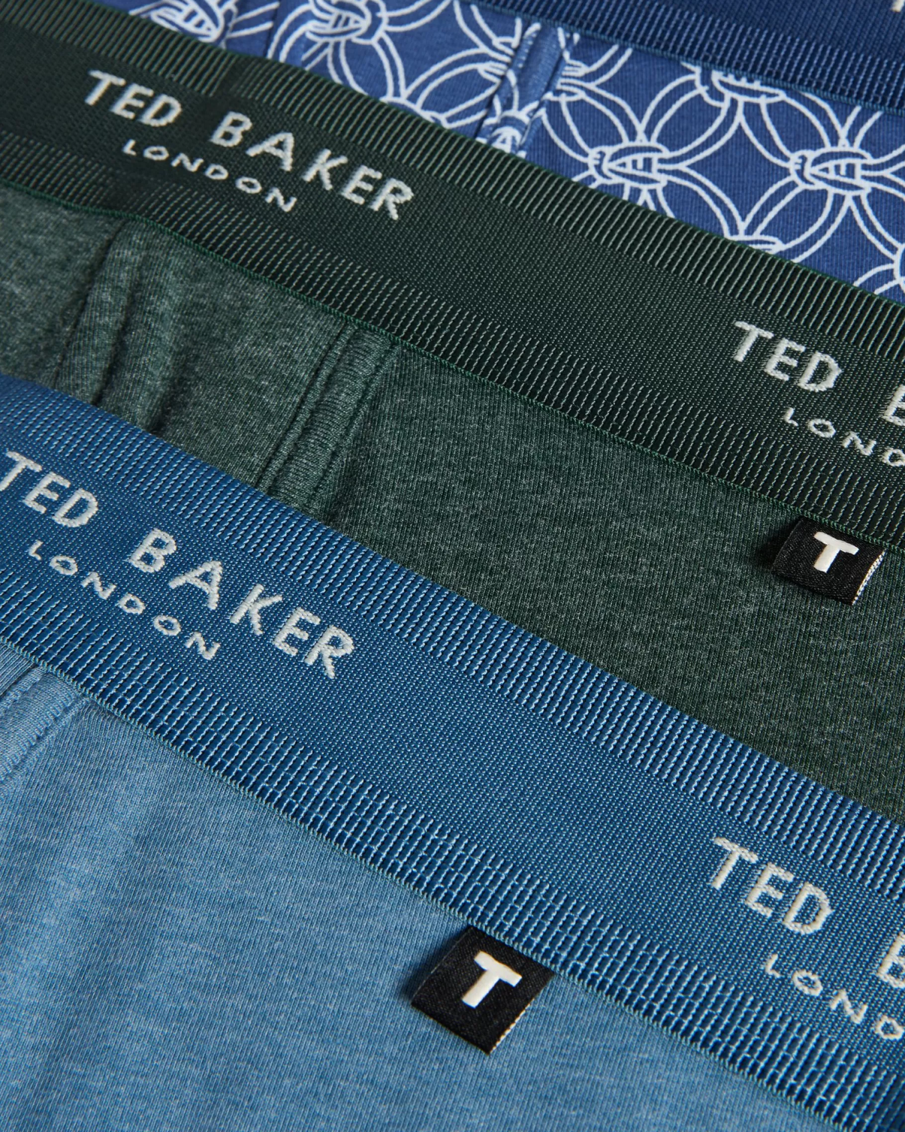 Coonor-Ted Baker Store