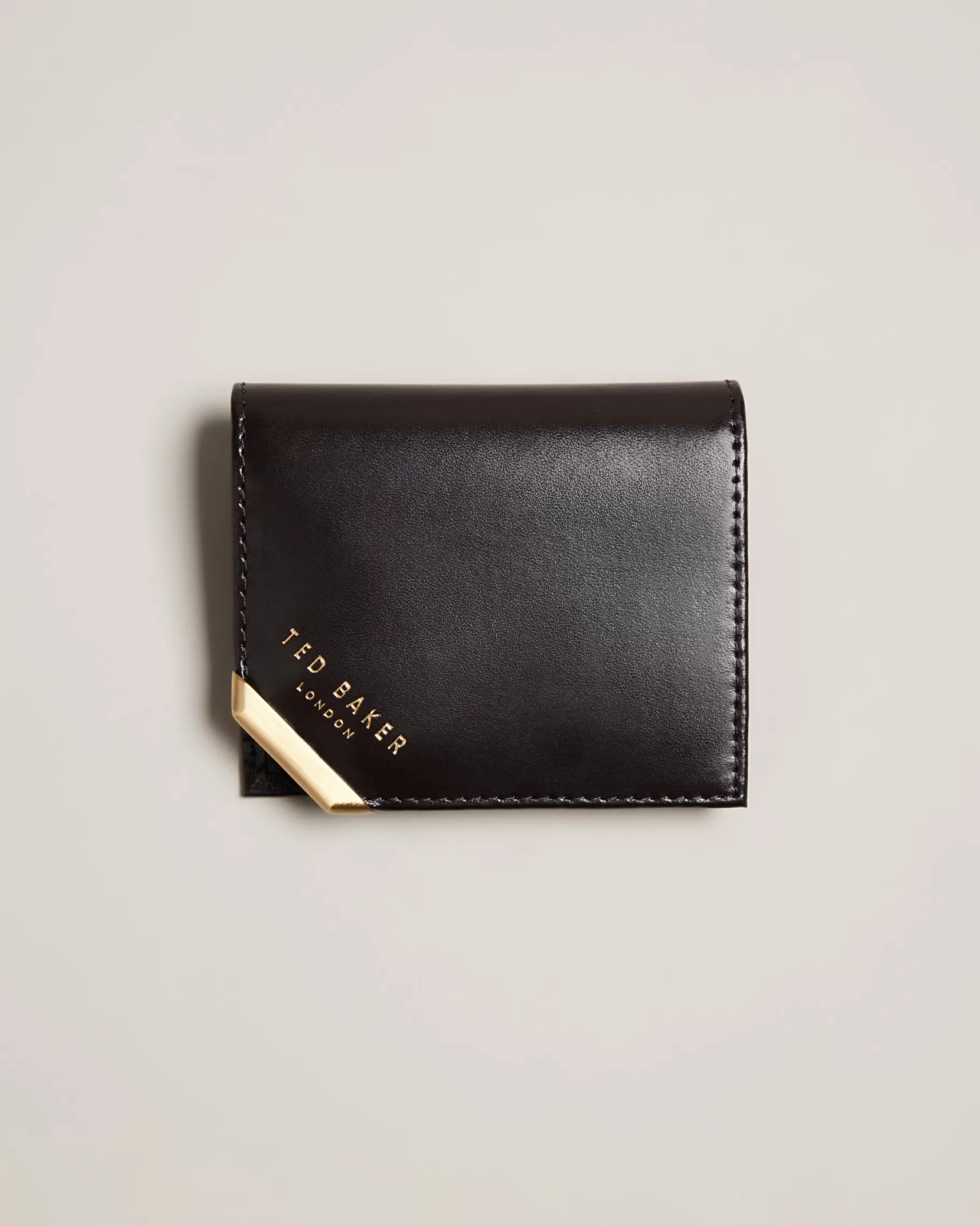 Corrall-Ted Baker Discount