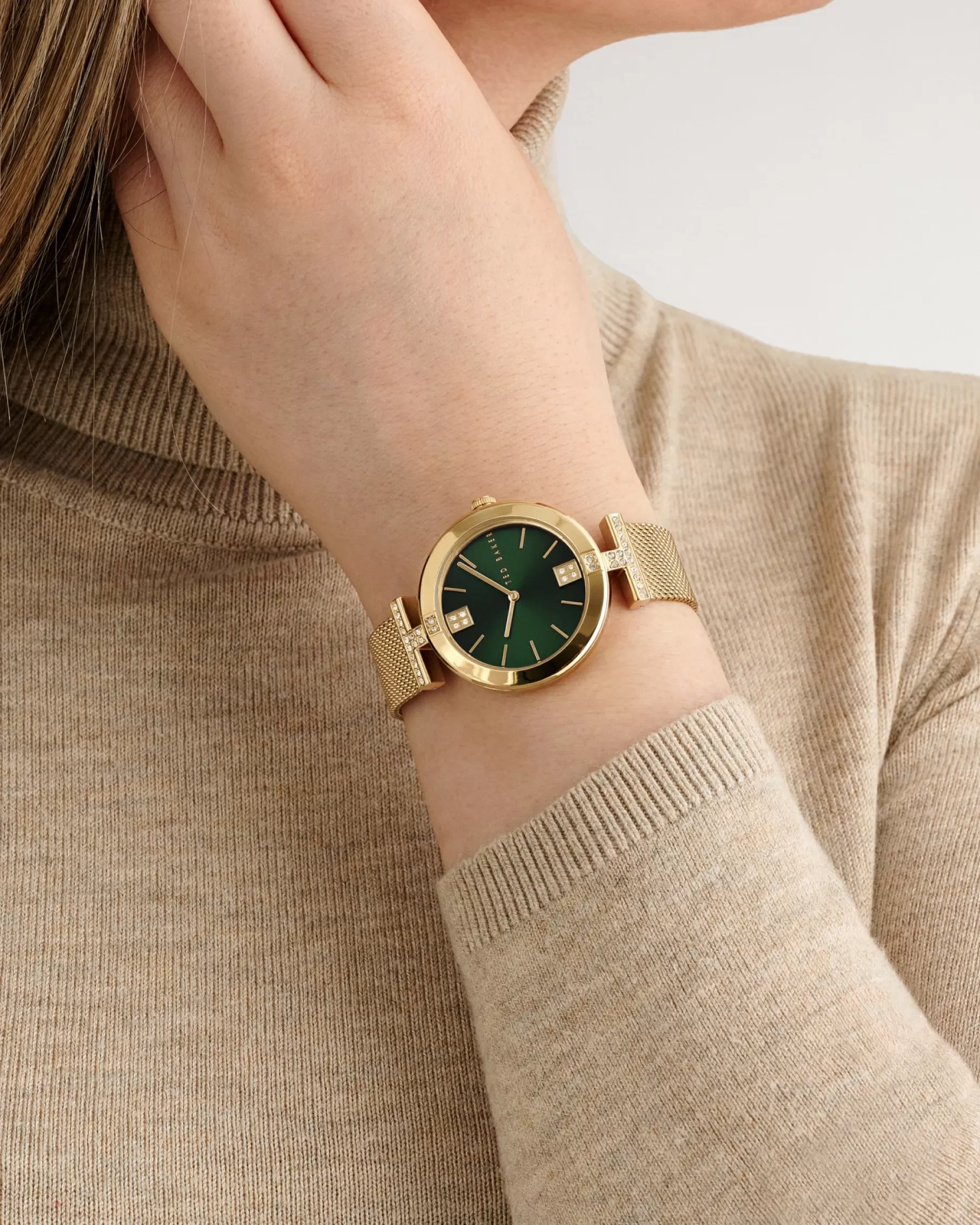 Darbeyb-Ted Baker Clearance