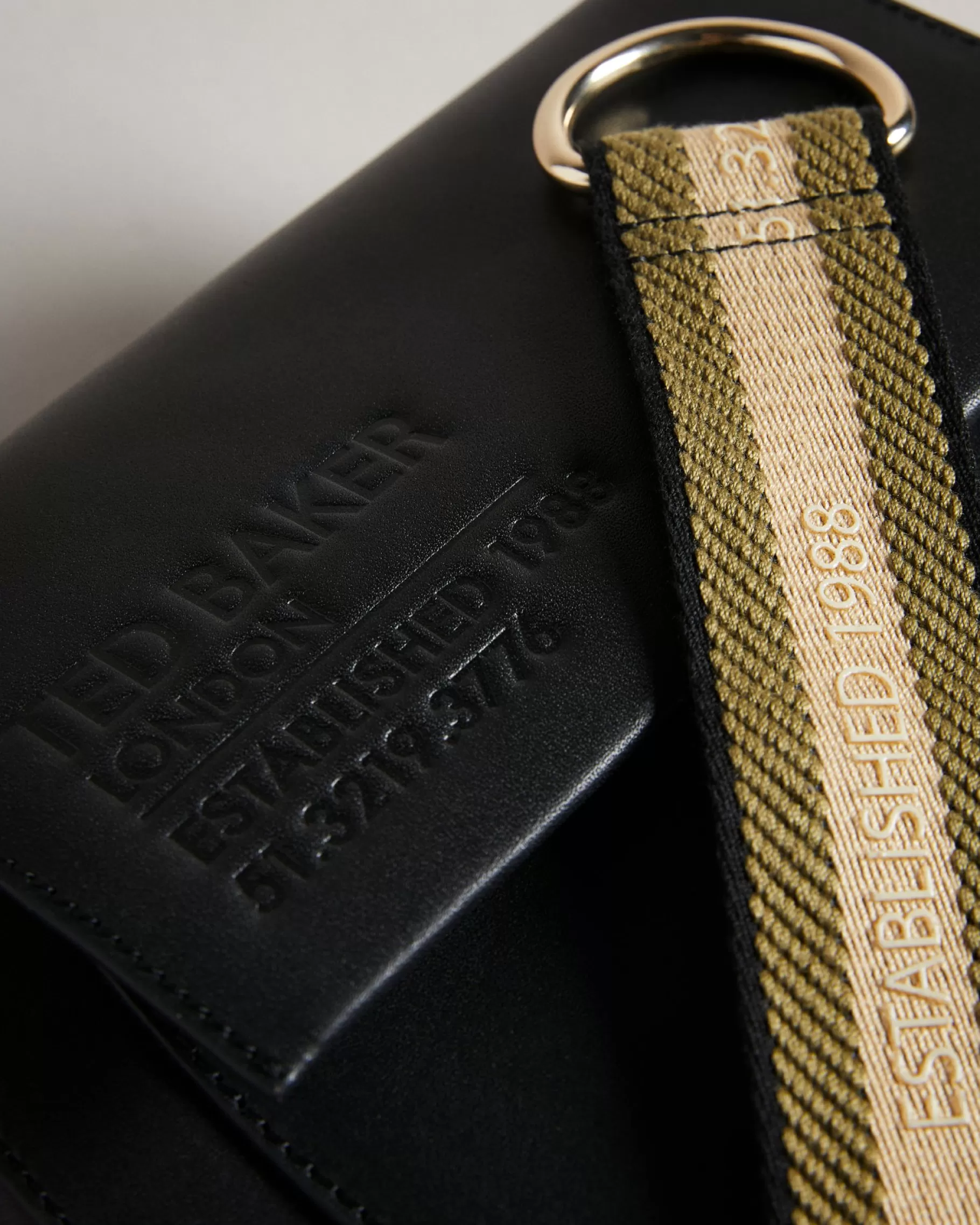 Darcell-Ted Baker Shop