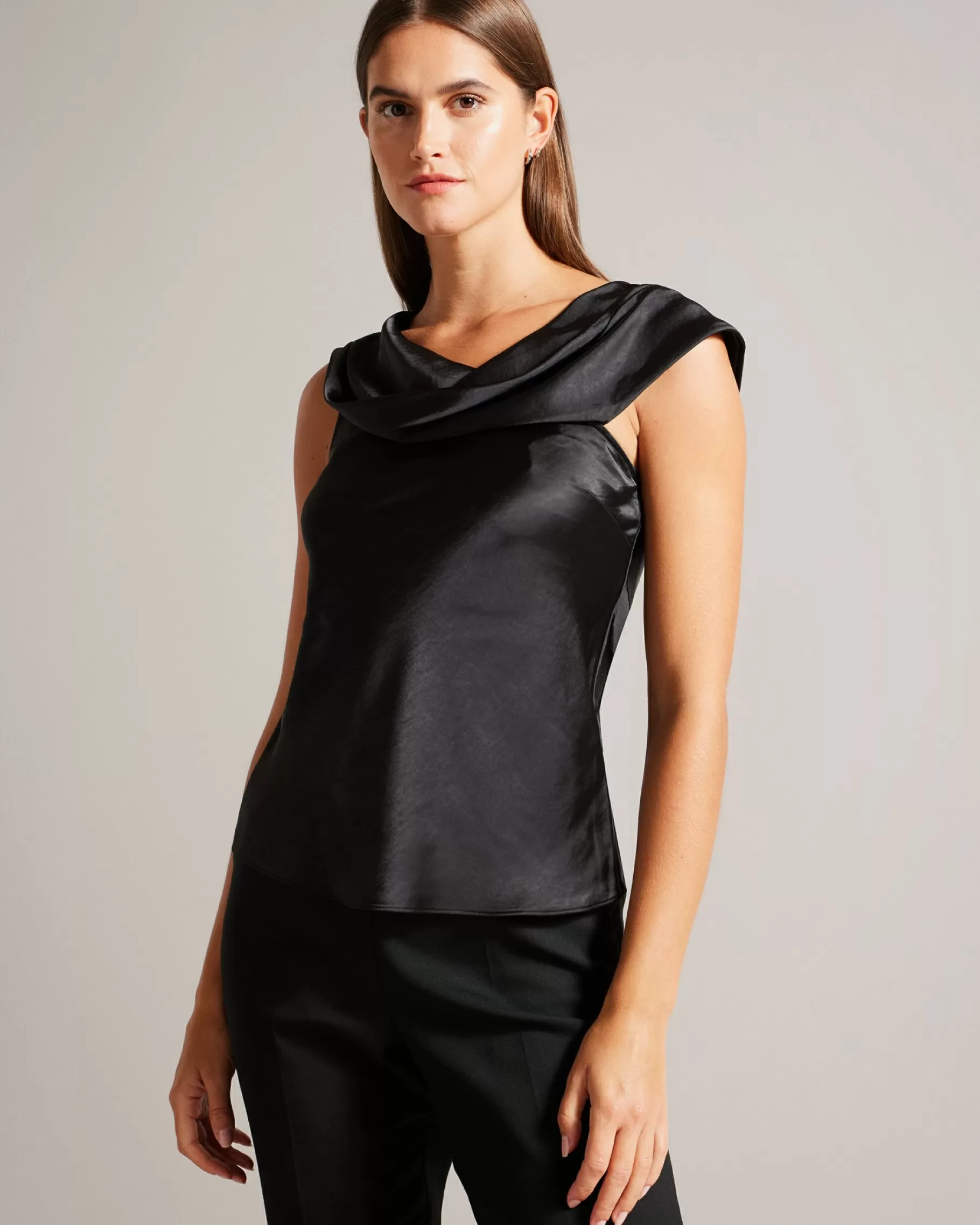 Deanaah-Ted Baker Shop