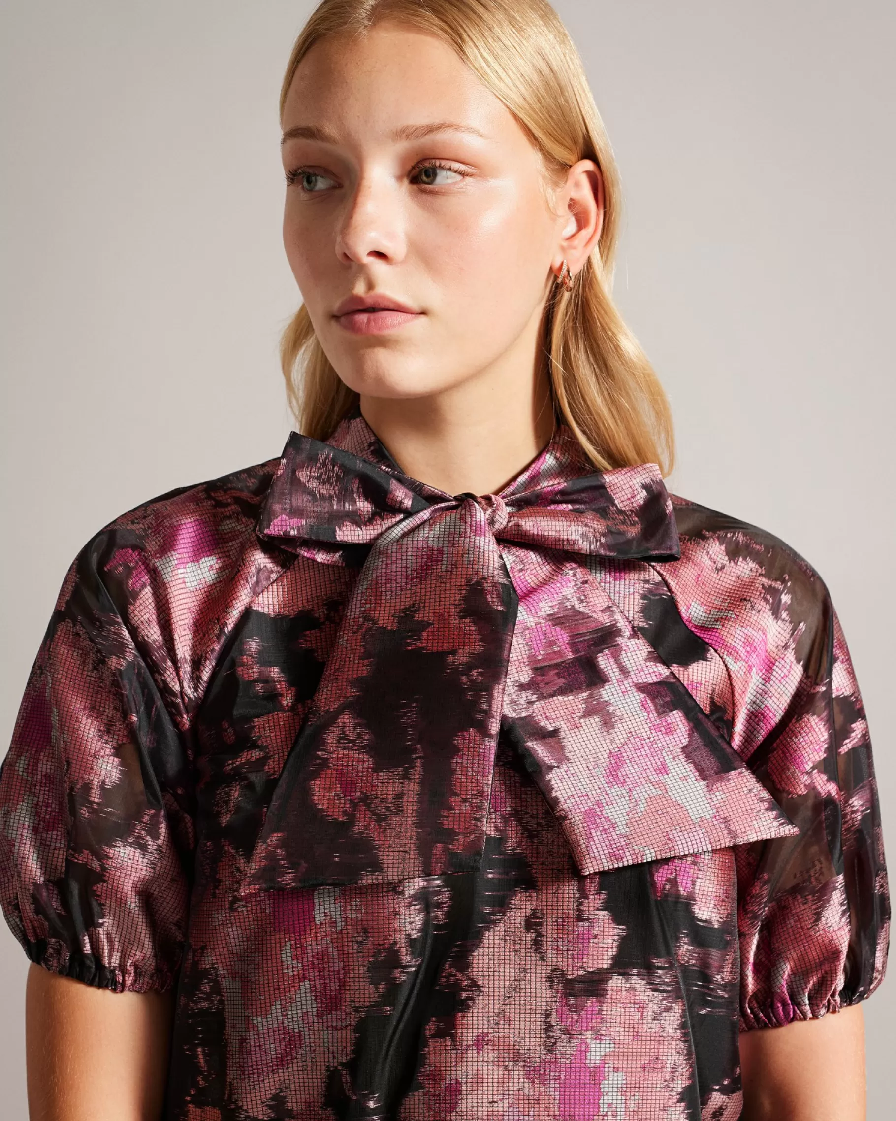 Ellsiaa-Ted Baker Shop