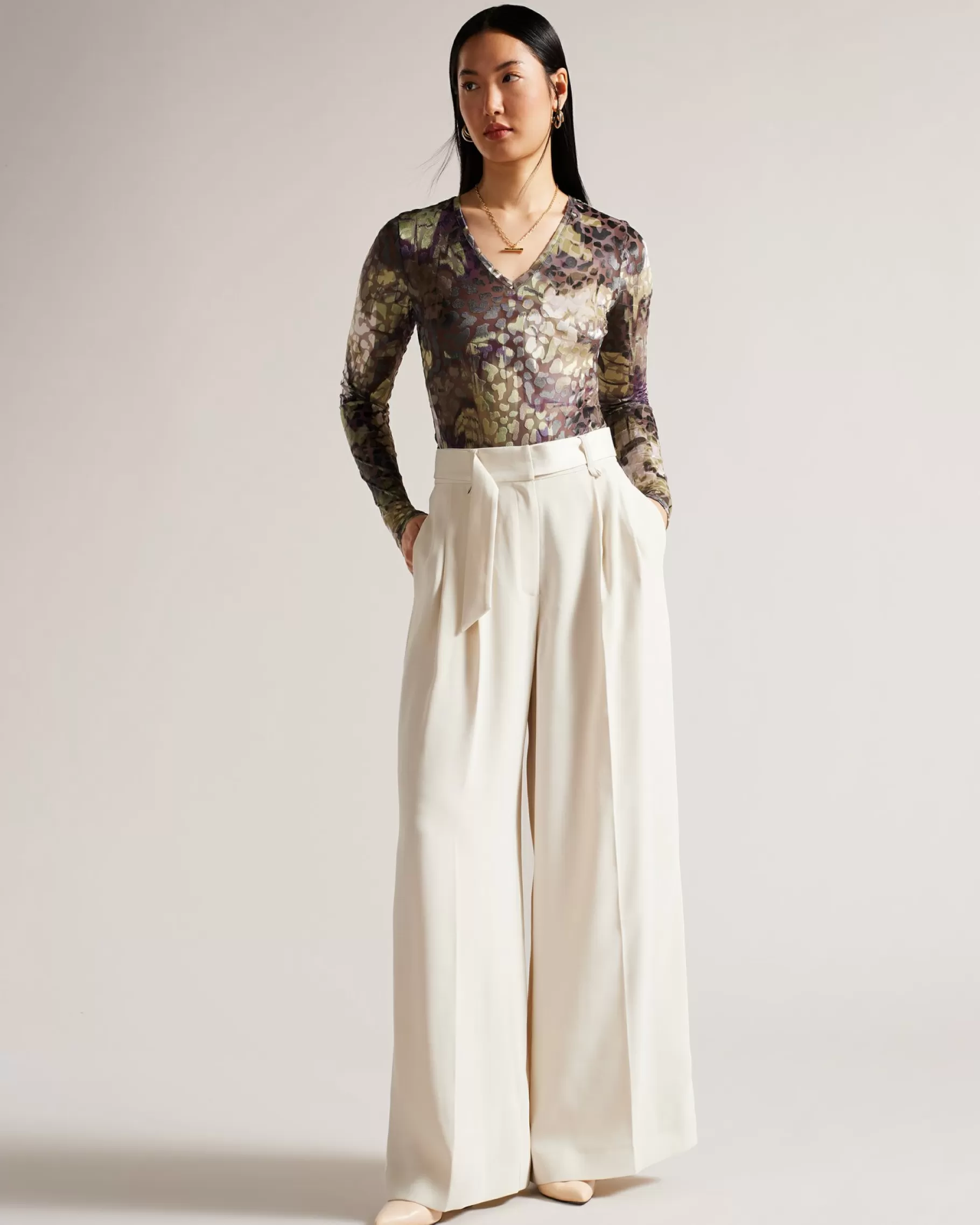 Giadah-Ted Baker Fashion