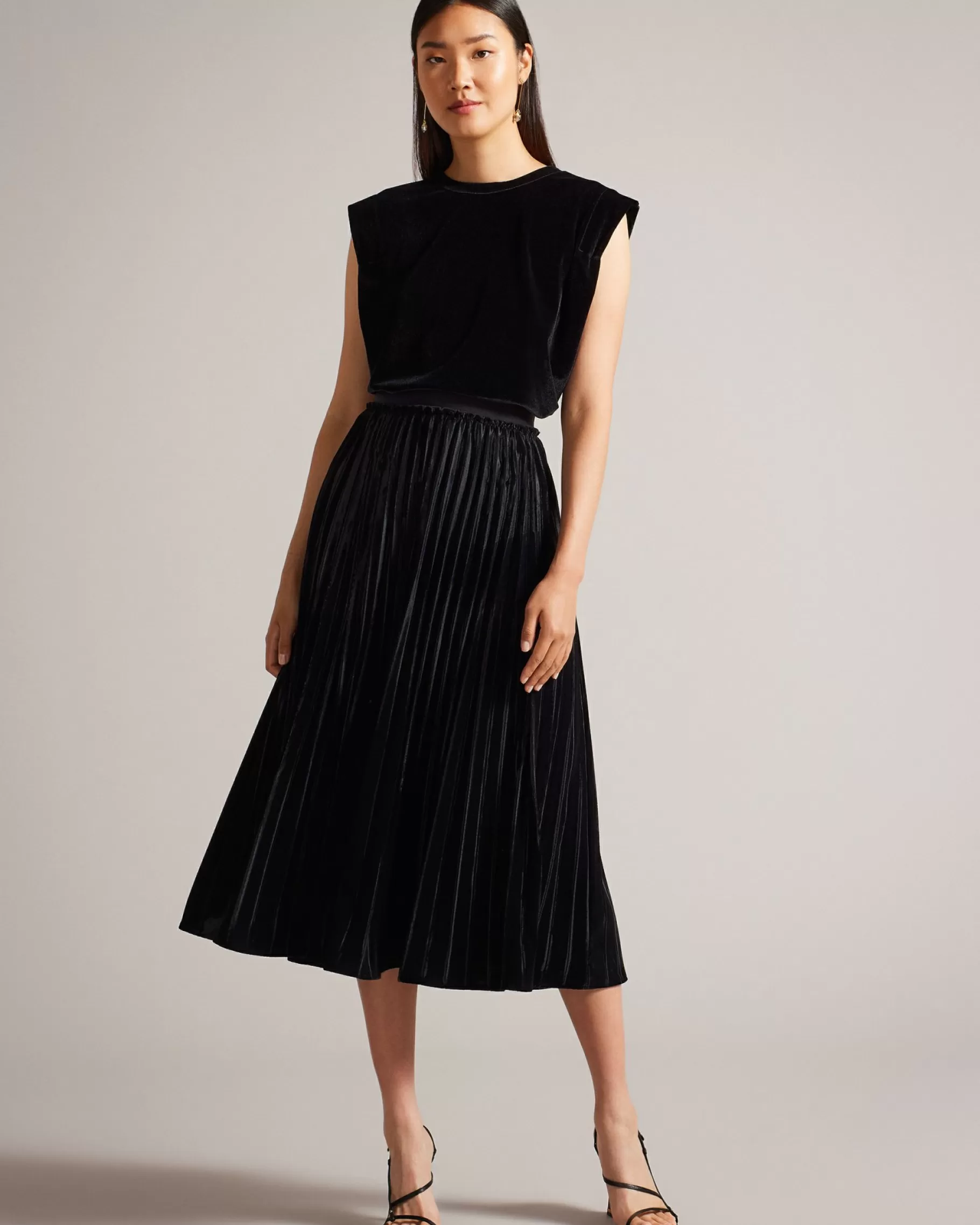 Gjill-Ted Baker Store
