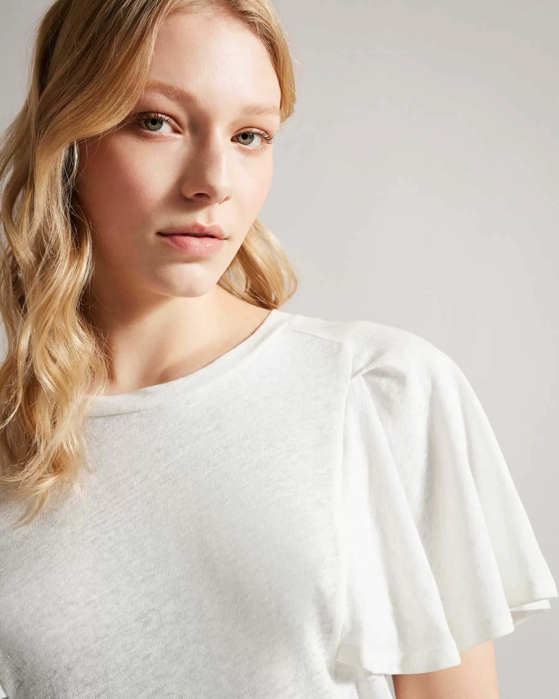 Hallenn-Ted Baker Clearance