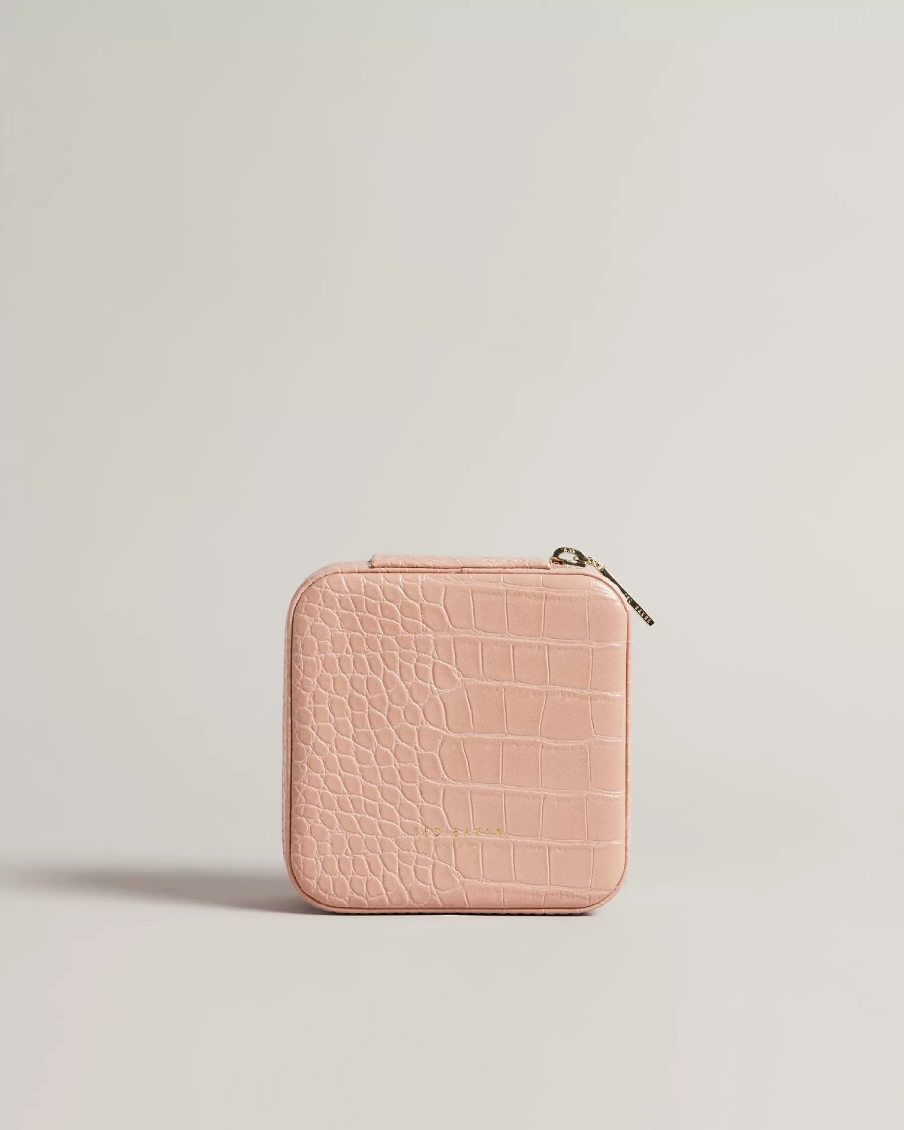 Hazelli-Ted Baker Fashion