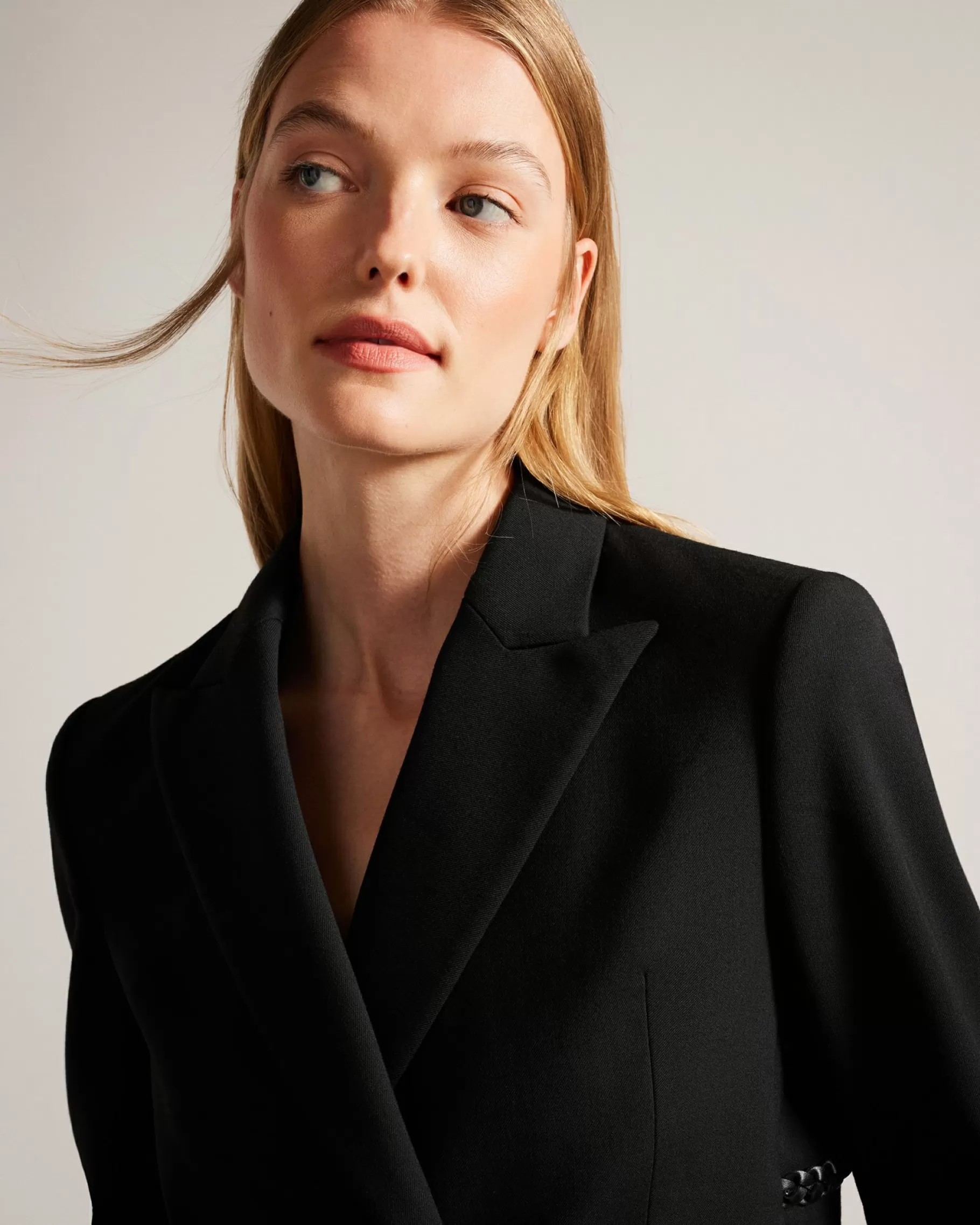 Indiya-Ted Baker Shop