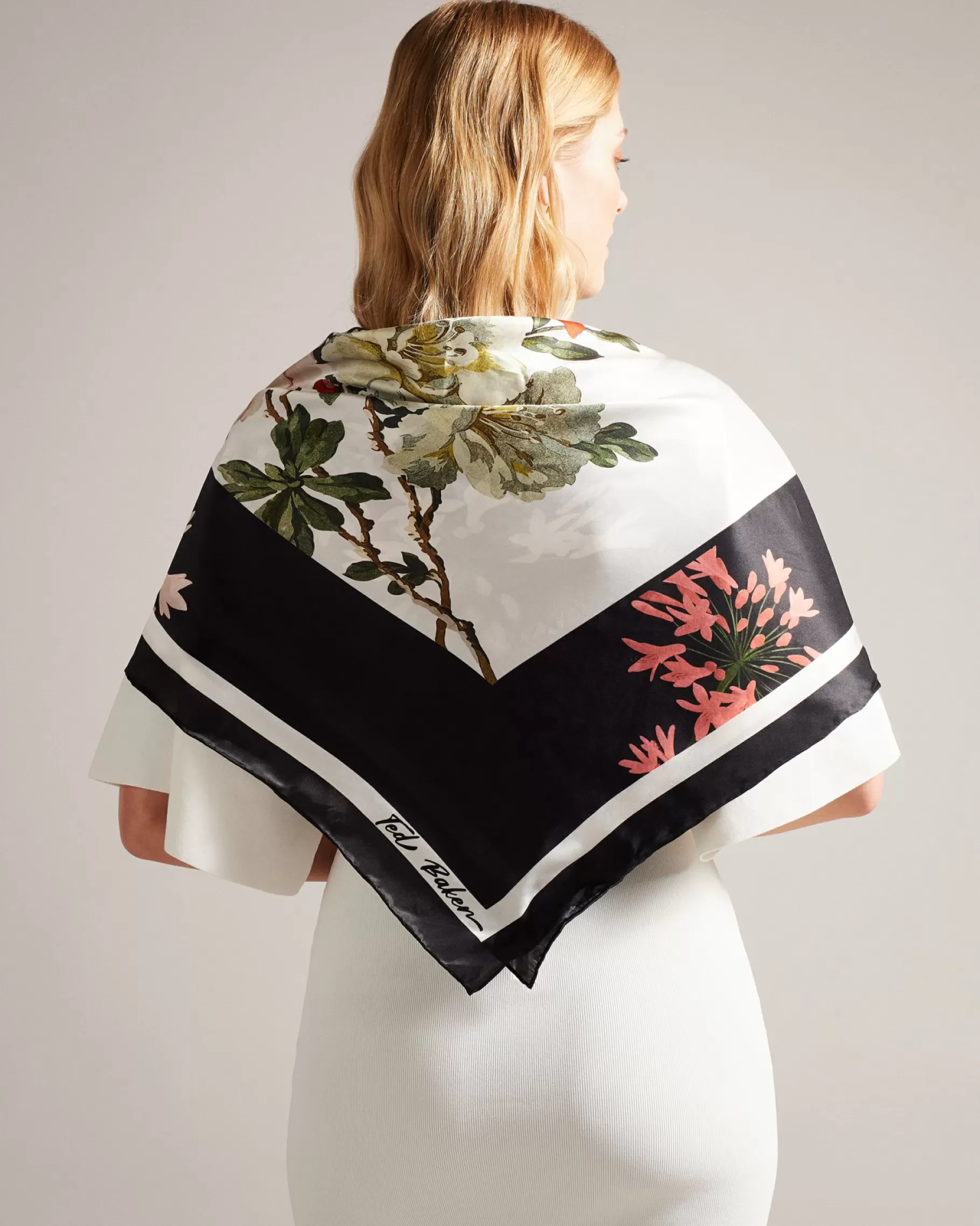 Janasi-Ted Baker Fashion