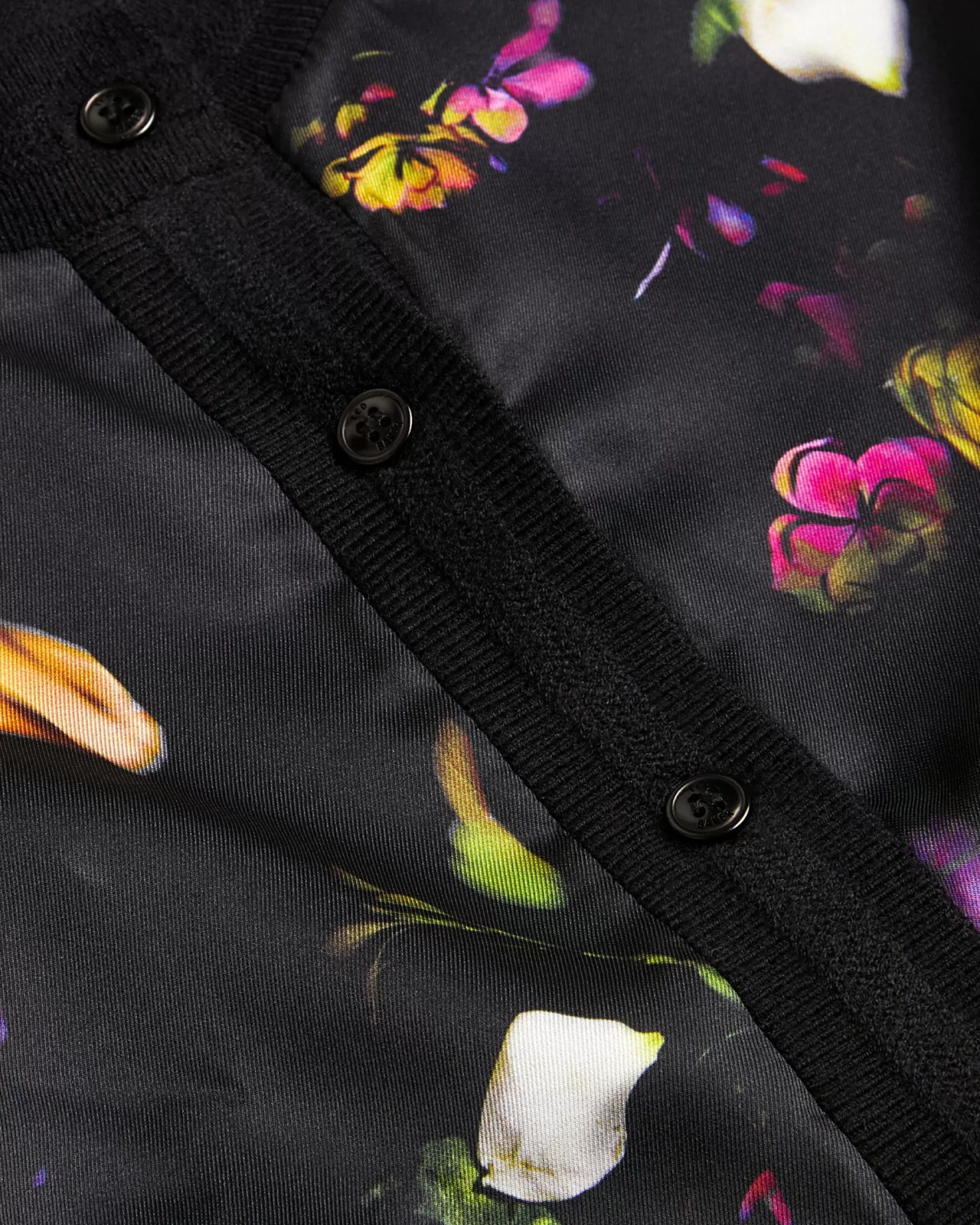 Janta-Ted Baker Discount