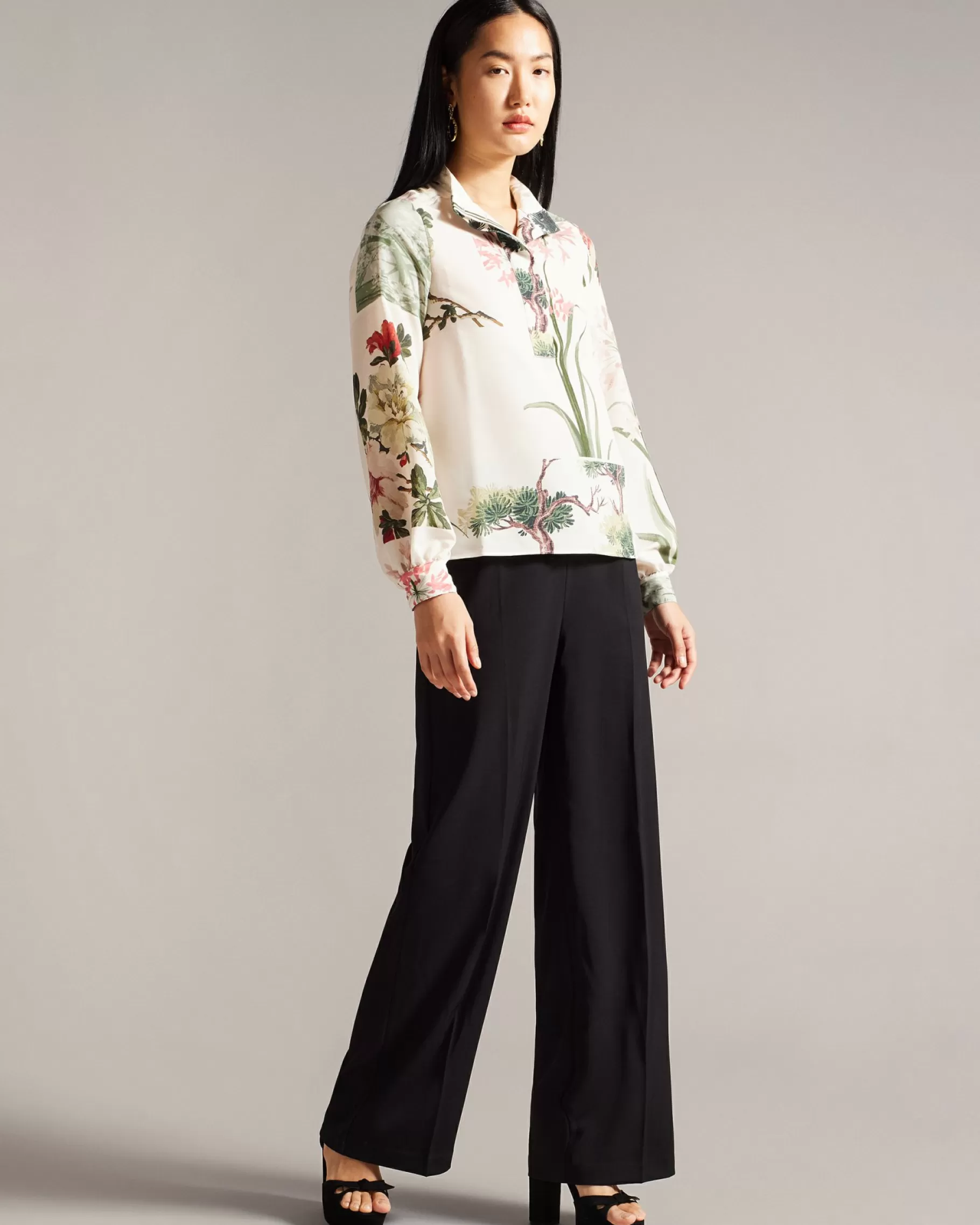 Jaynia-Ted Baker Hot