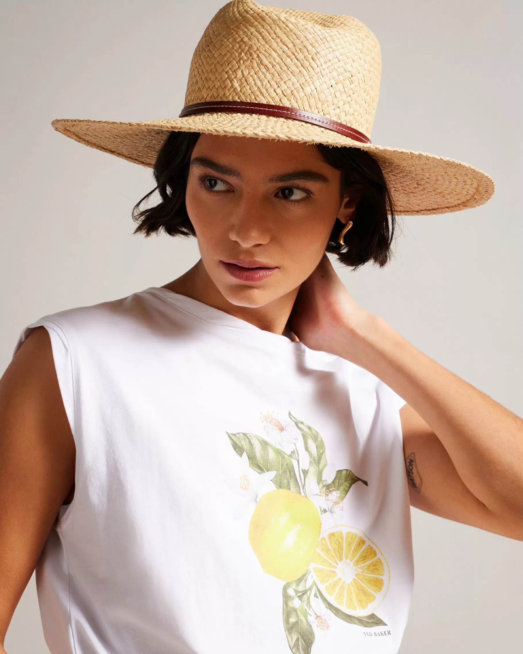 Jenahh-Ted Baker Fashion