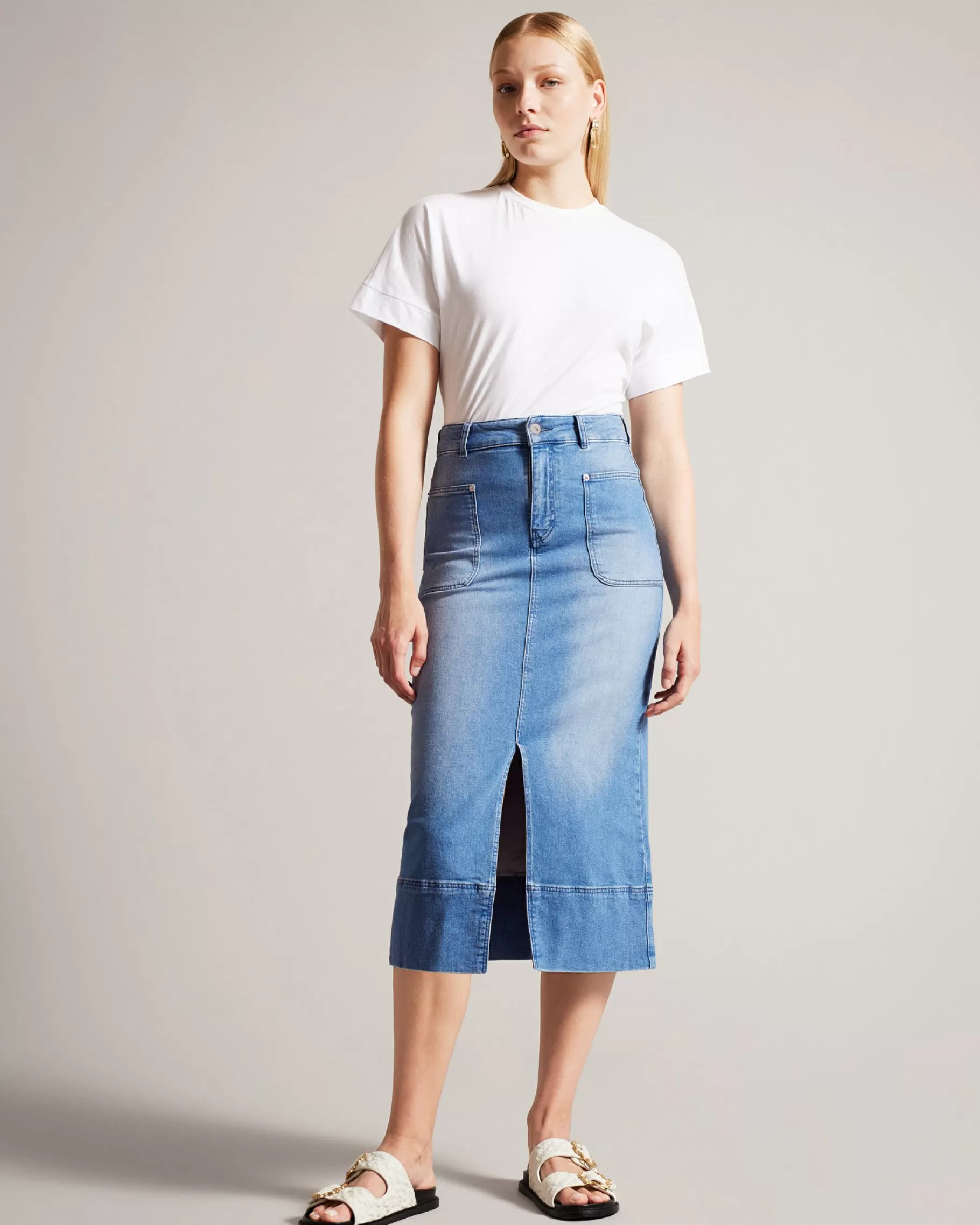 Jomana-Ted Baker Hot