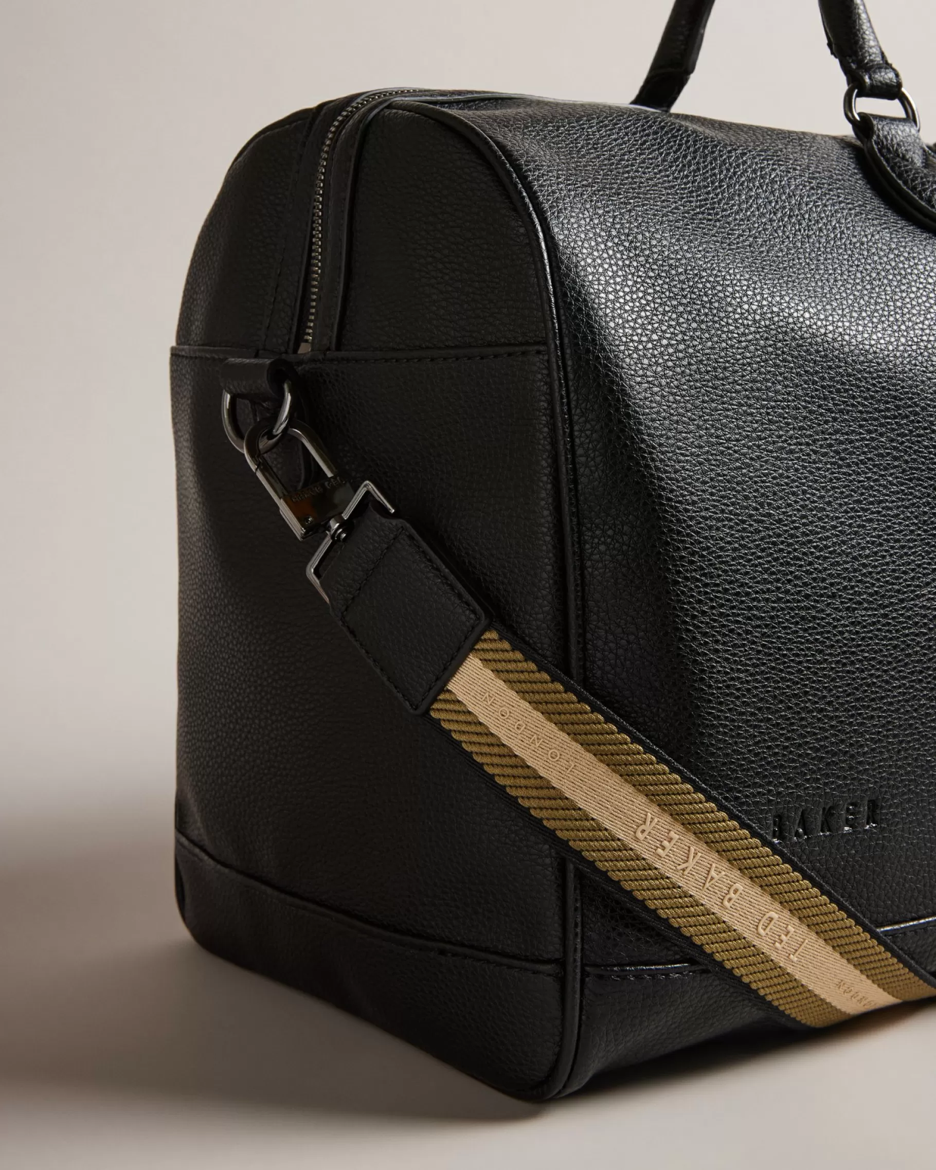 Kalvin-Ted Baker Outlet