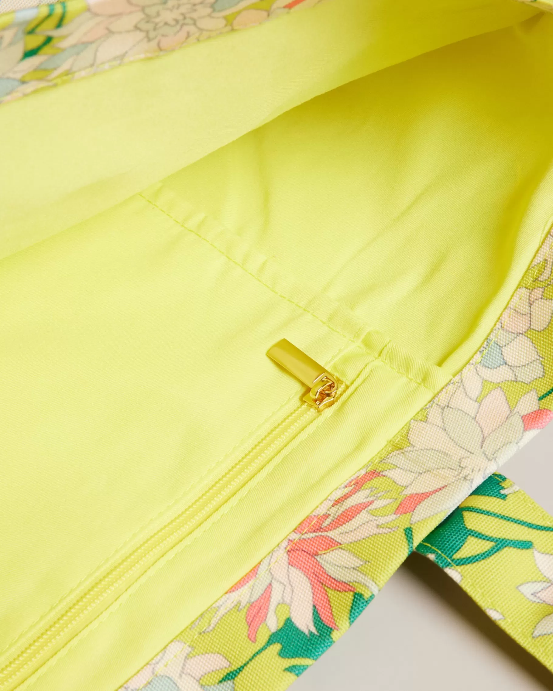 Kathyy-Ted Baker New