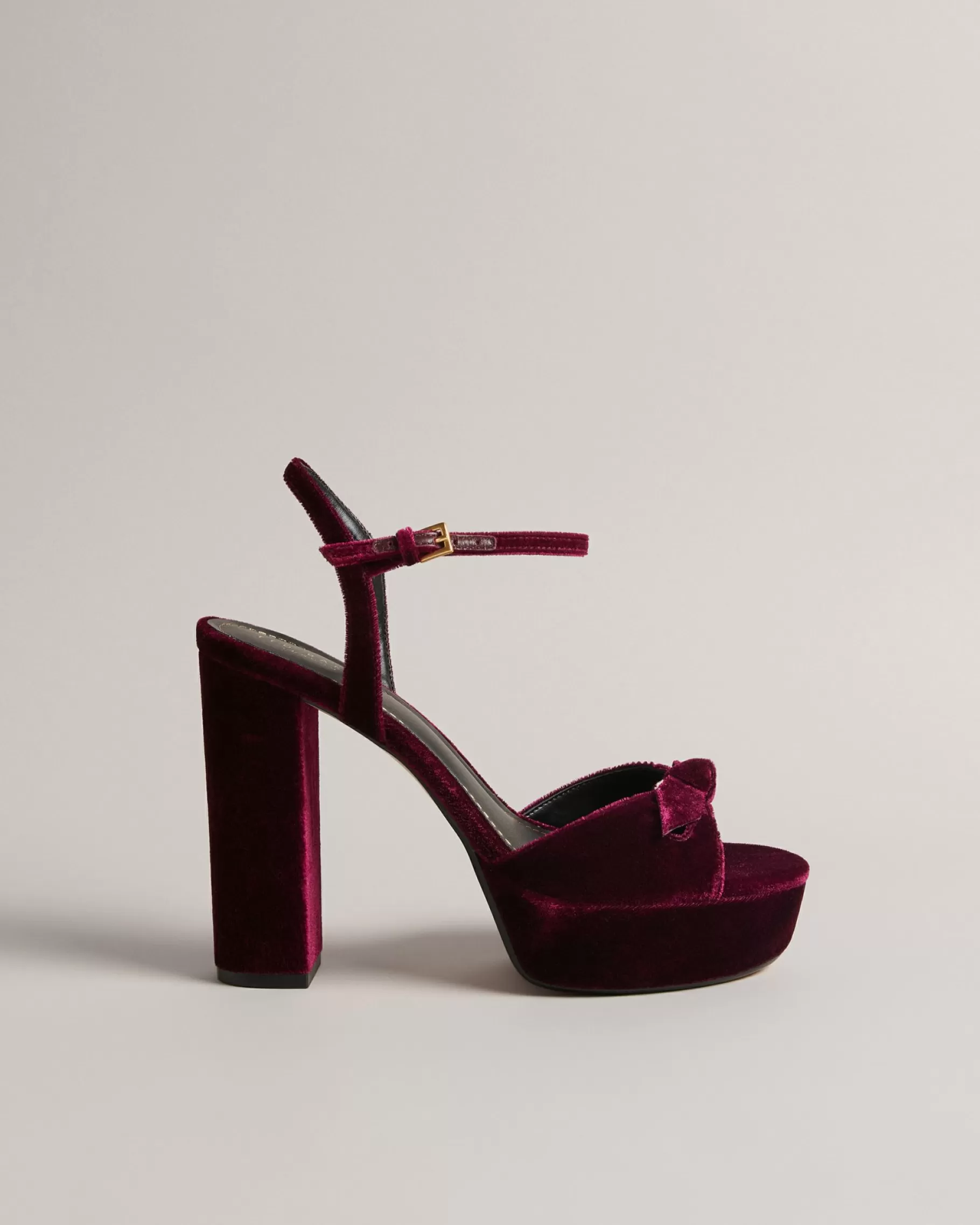 Kayvi-Ted Baker Store