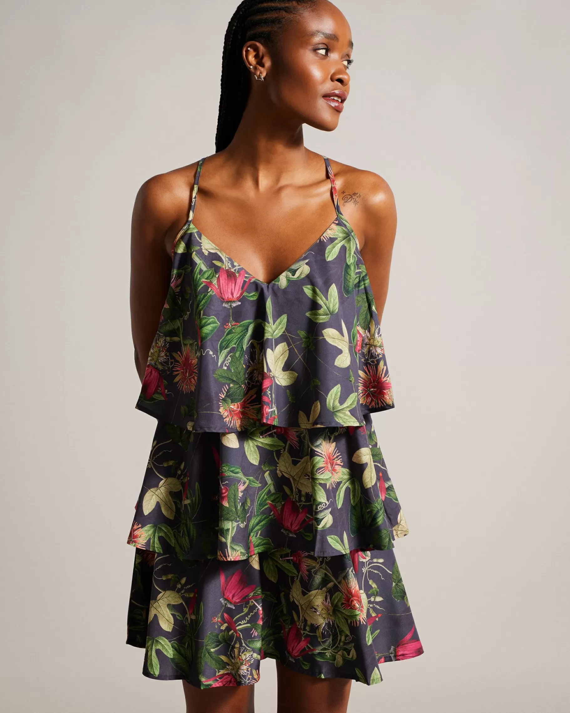 Laurnn-Ted Baker Discount