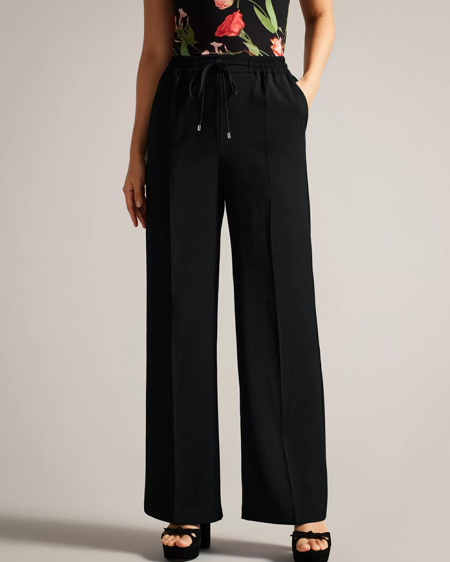 Liliaah-Ted Baker Sale