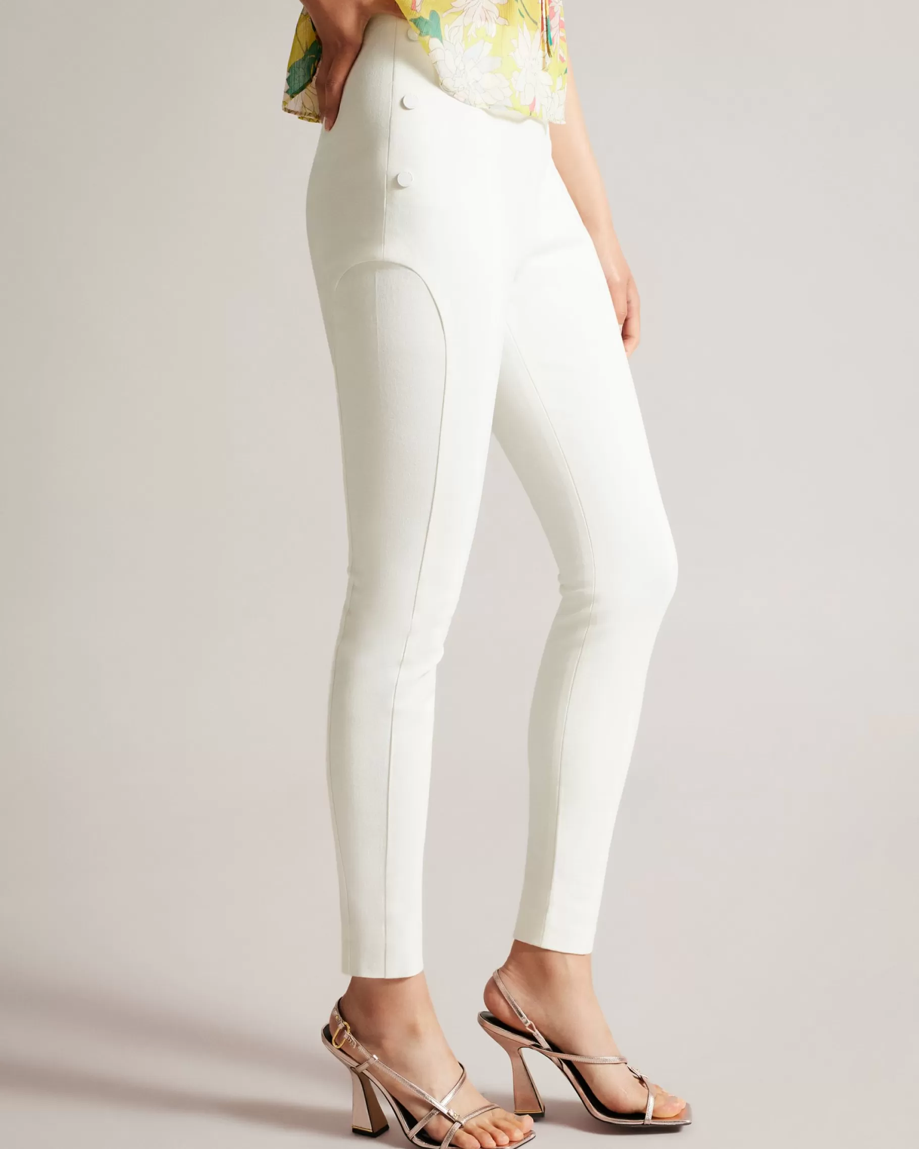 Liroi-Ted Baker Hot