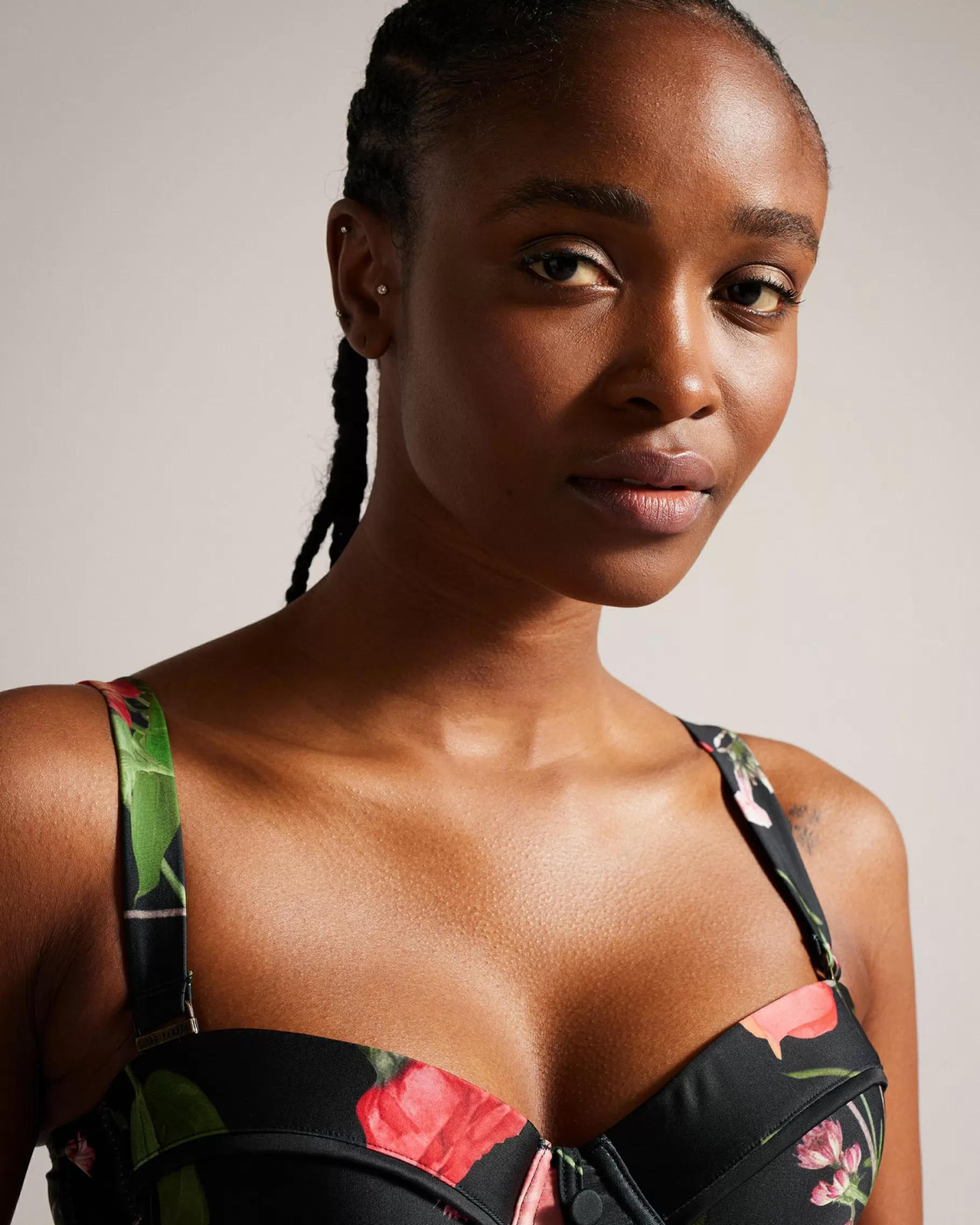 Lusiye-Ted Baker Flash Sale