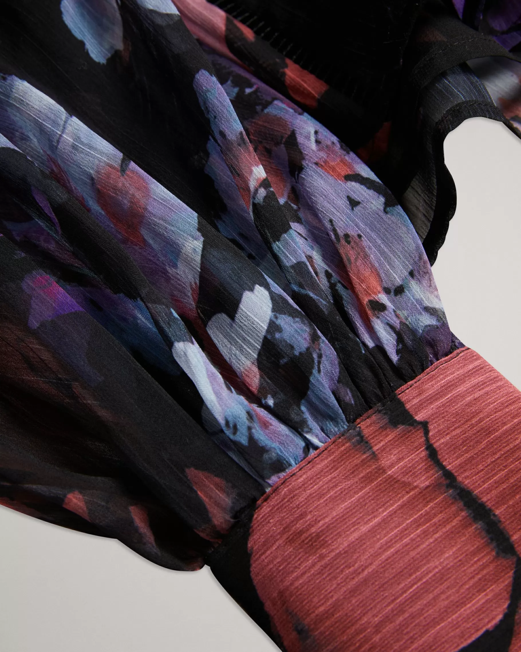 Neeveh-Ted Baker Best Sale