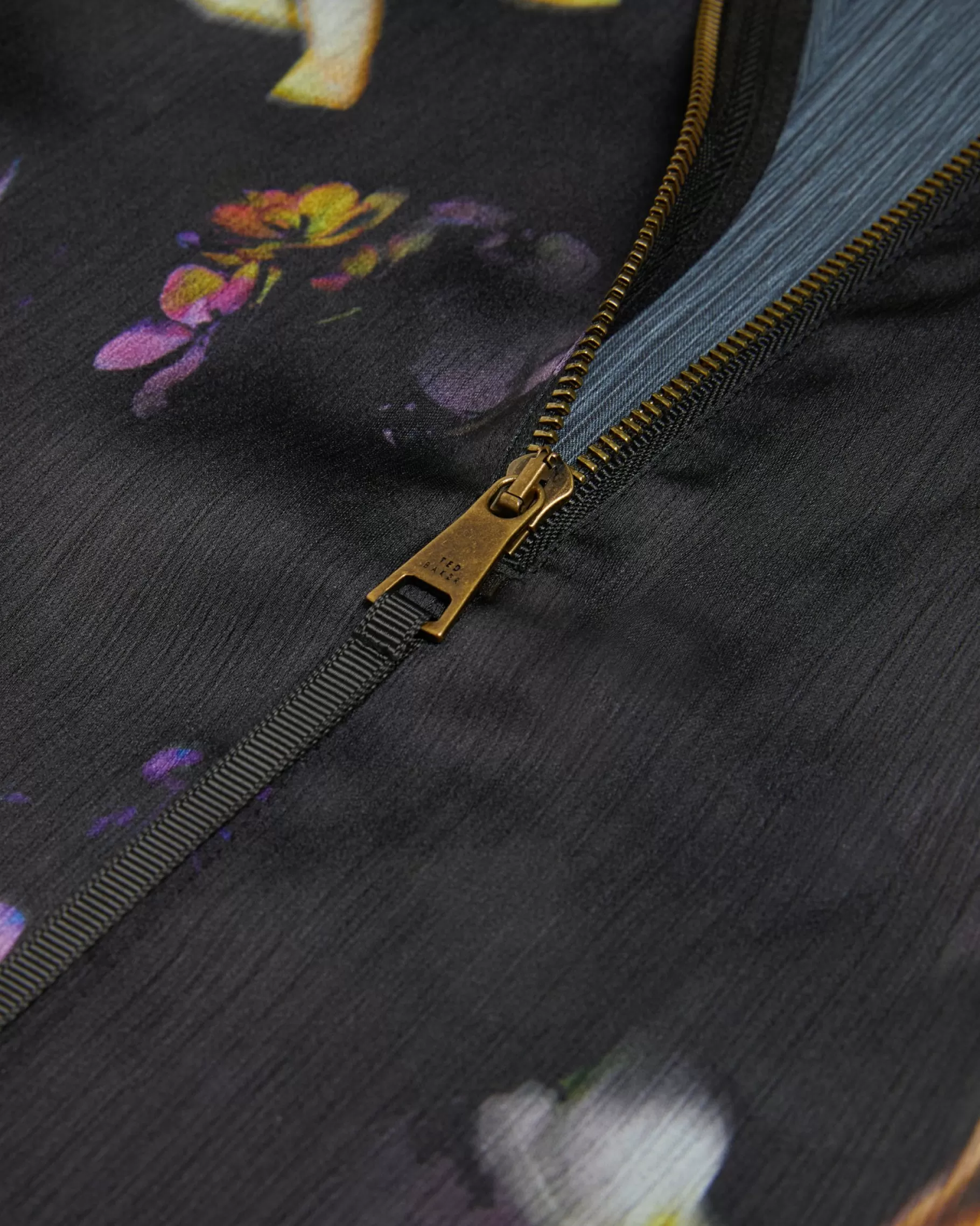 Niycole-Ted Baker Outlet