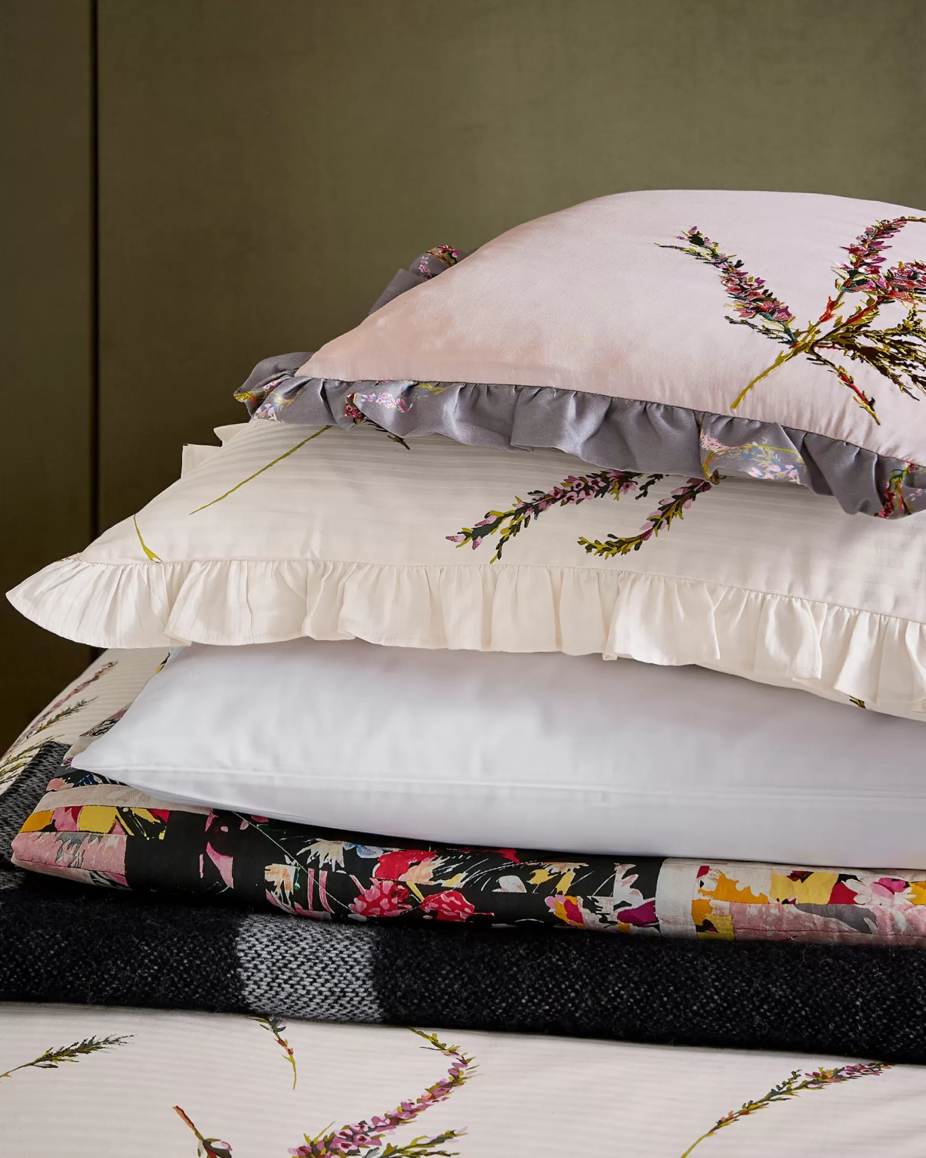 Pinka-Ted Baker Clearance