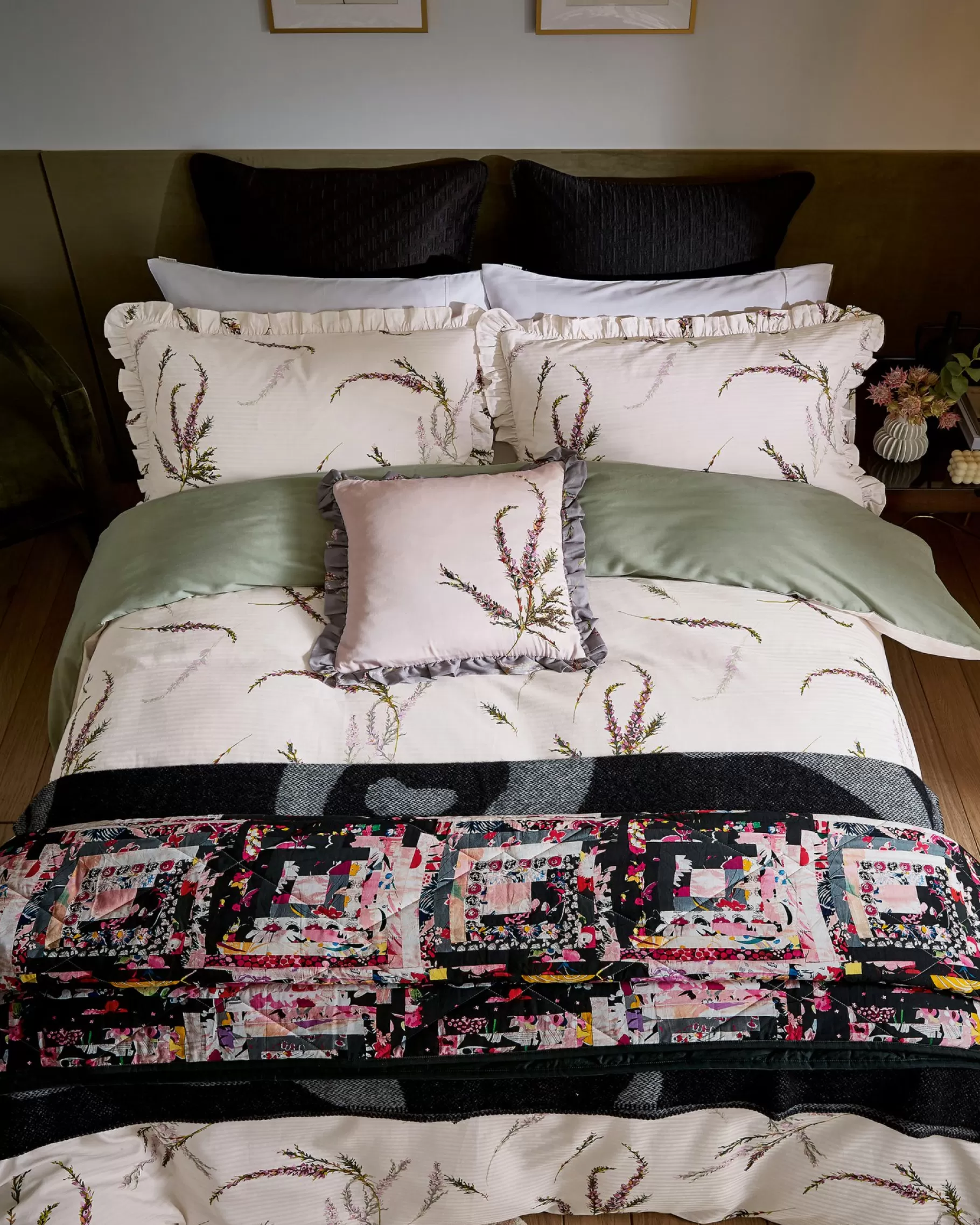 Pinkoa-Ted Baker Flash Sale