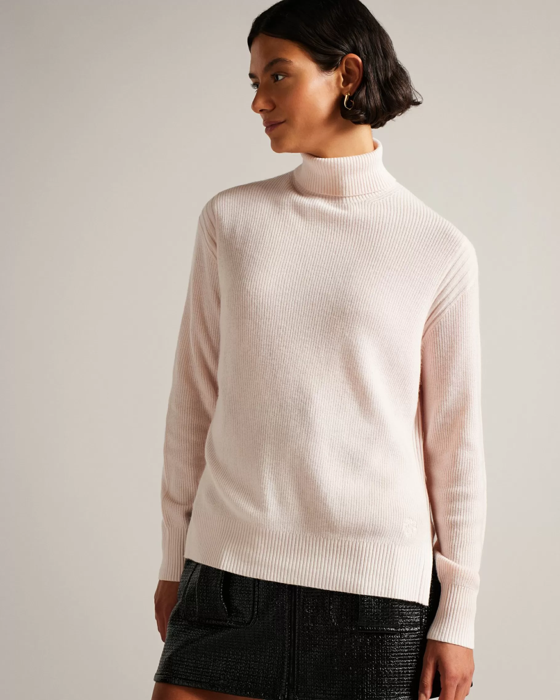 Royhal-Ted Baker Fashion