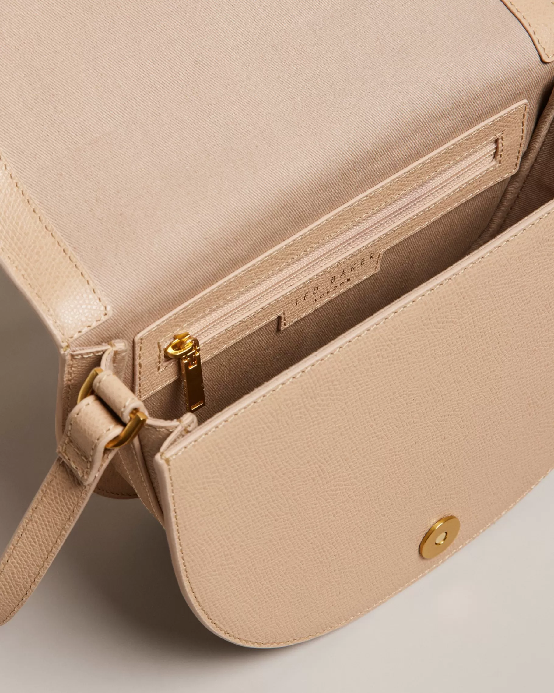 Sohho-Ted Baker Fashion
