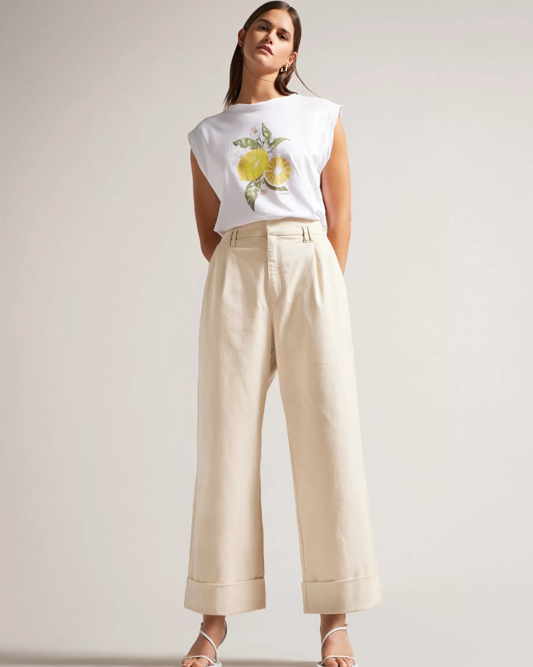 Steviey-Ted Baker Fashion