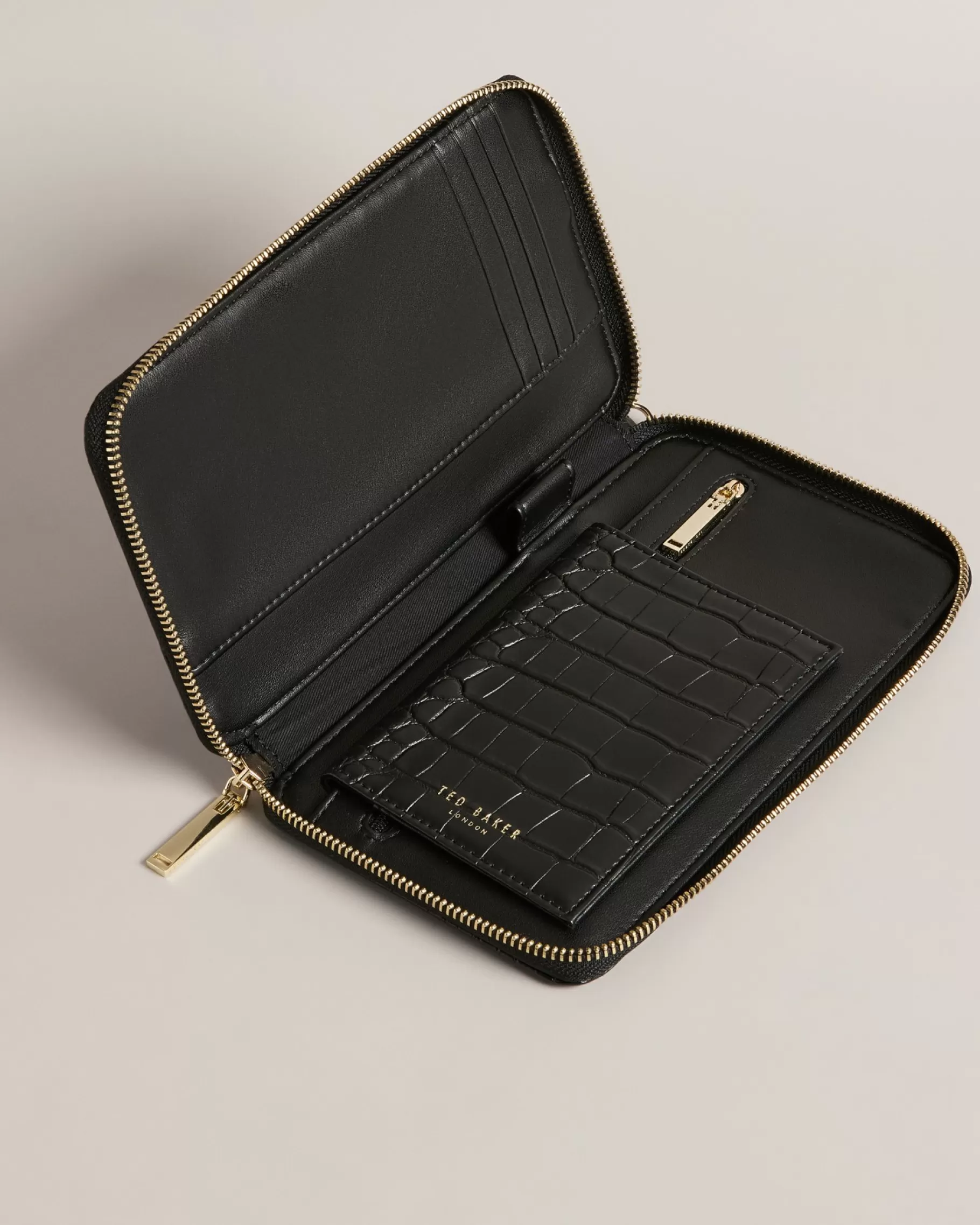 Stinell-Ted Baker Fashion