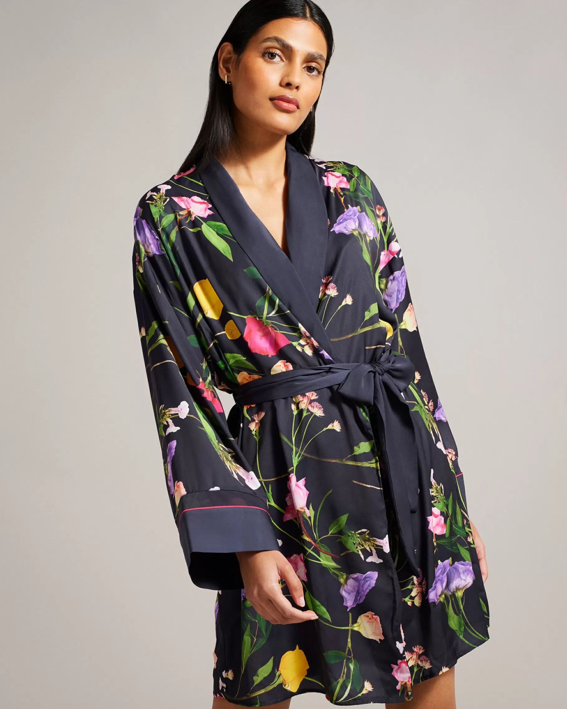 Tammeey-Ted Baker Online