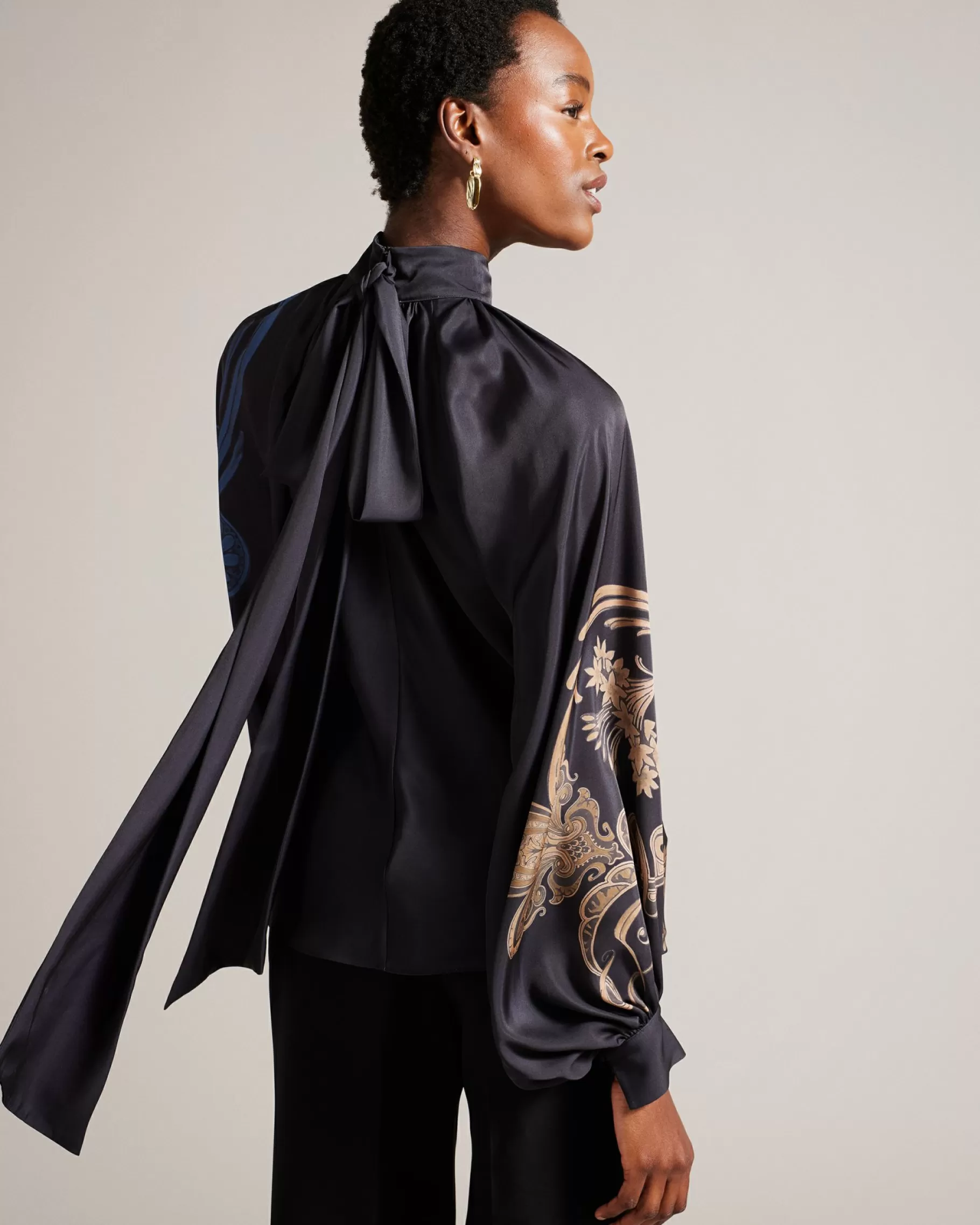 Tessaah-Ted Baker Hot