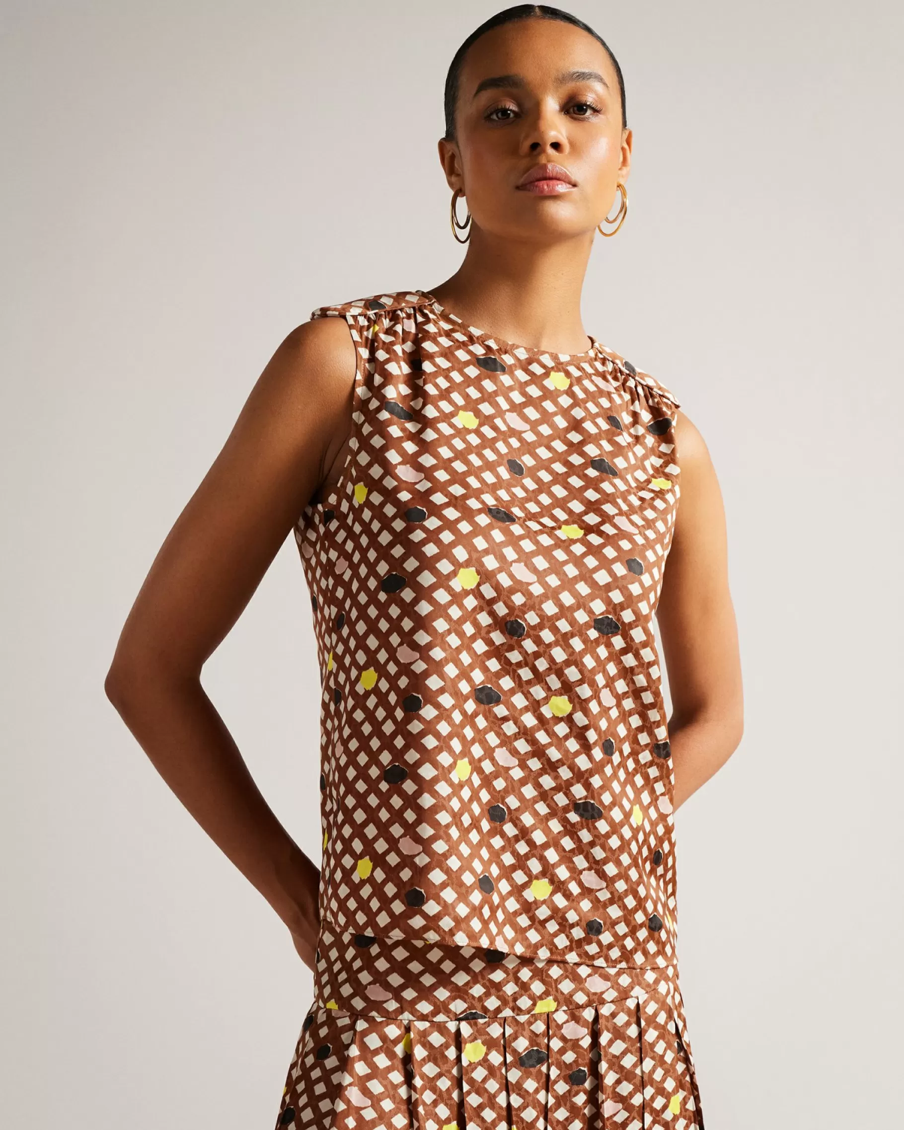 Tiymon-Ted Baker Hot